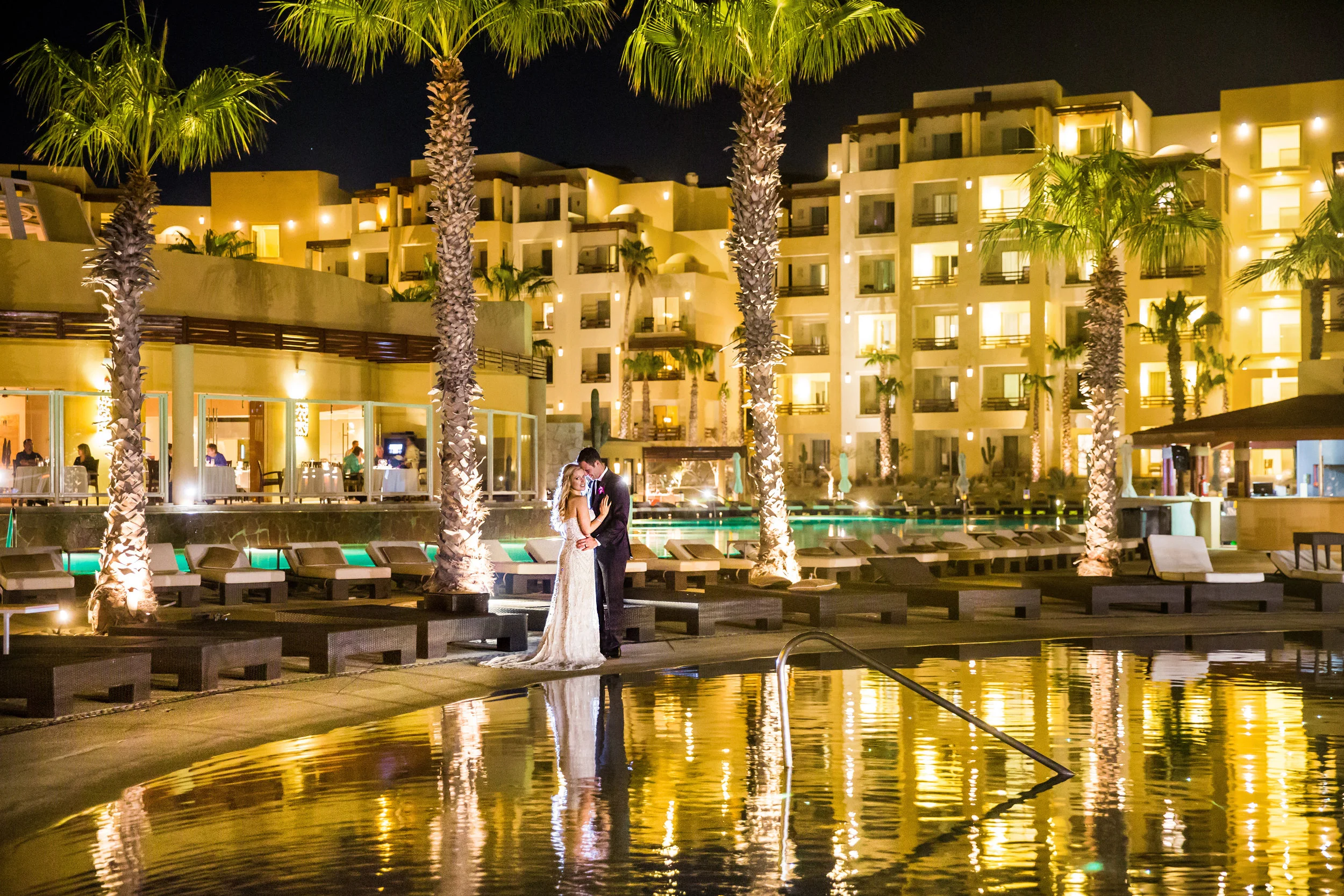 Beach Wedding Elopement in Cabo San Lucas | True Photography | Michelle Garibay Events