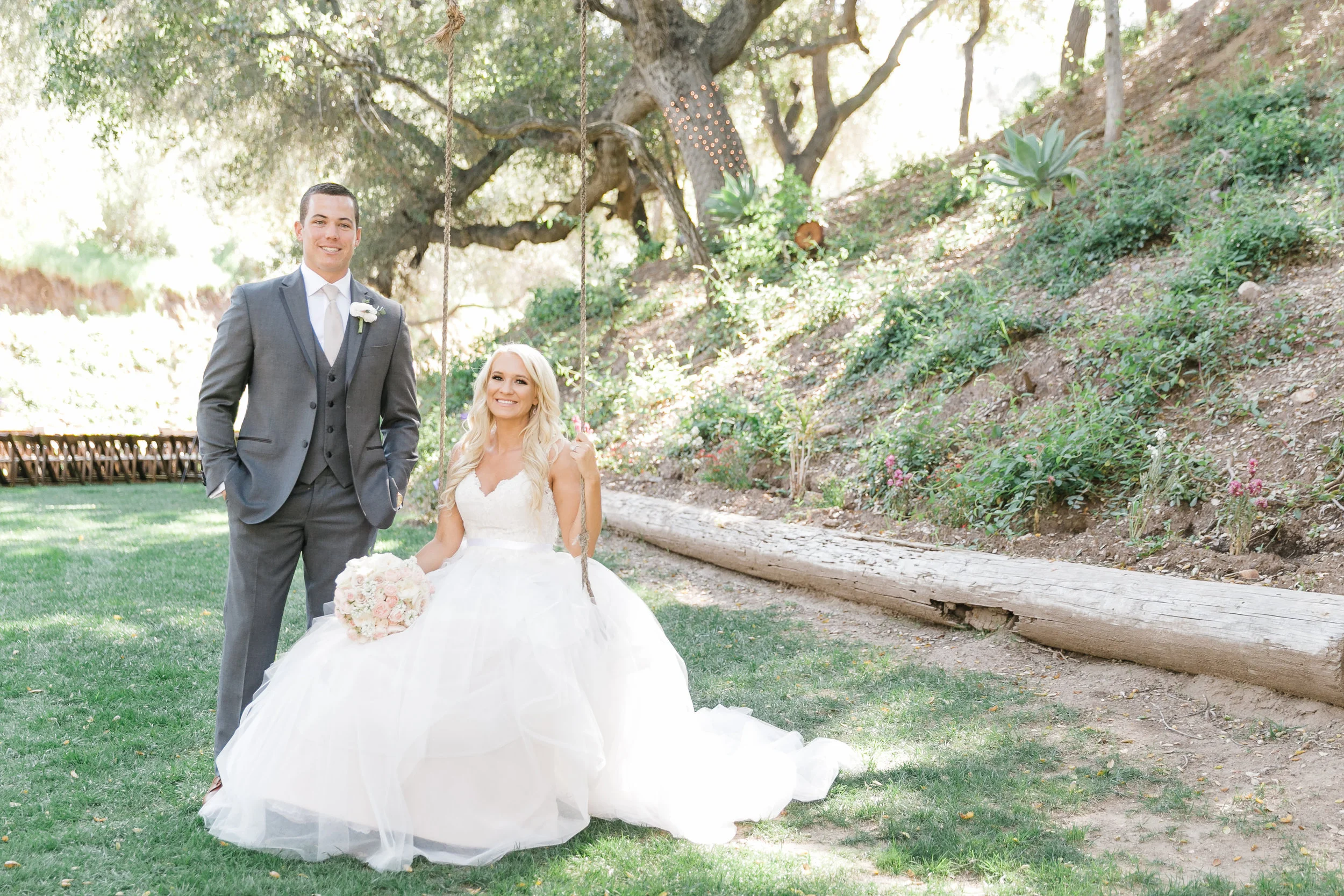NFL Player Wedding in White and Blush | Leah Marie Photography | Michelle Garibay Events