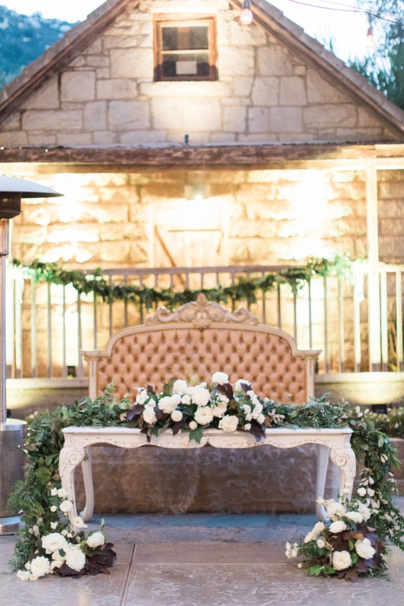 Glamorous Garden Wedding in White and Gold | Jenna Joseph Photography | Michelle Garibay Events | Temecula Creek Inn