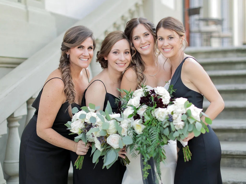 Michelle Garibay Events | Lara Emme Fotografie | Elegant Black, White and Gold Wedding | Villa Cora Florence Italy