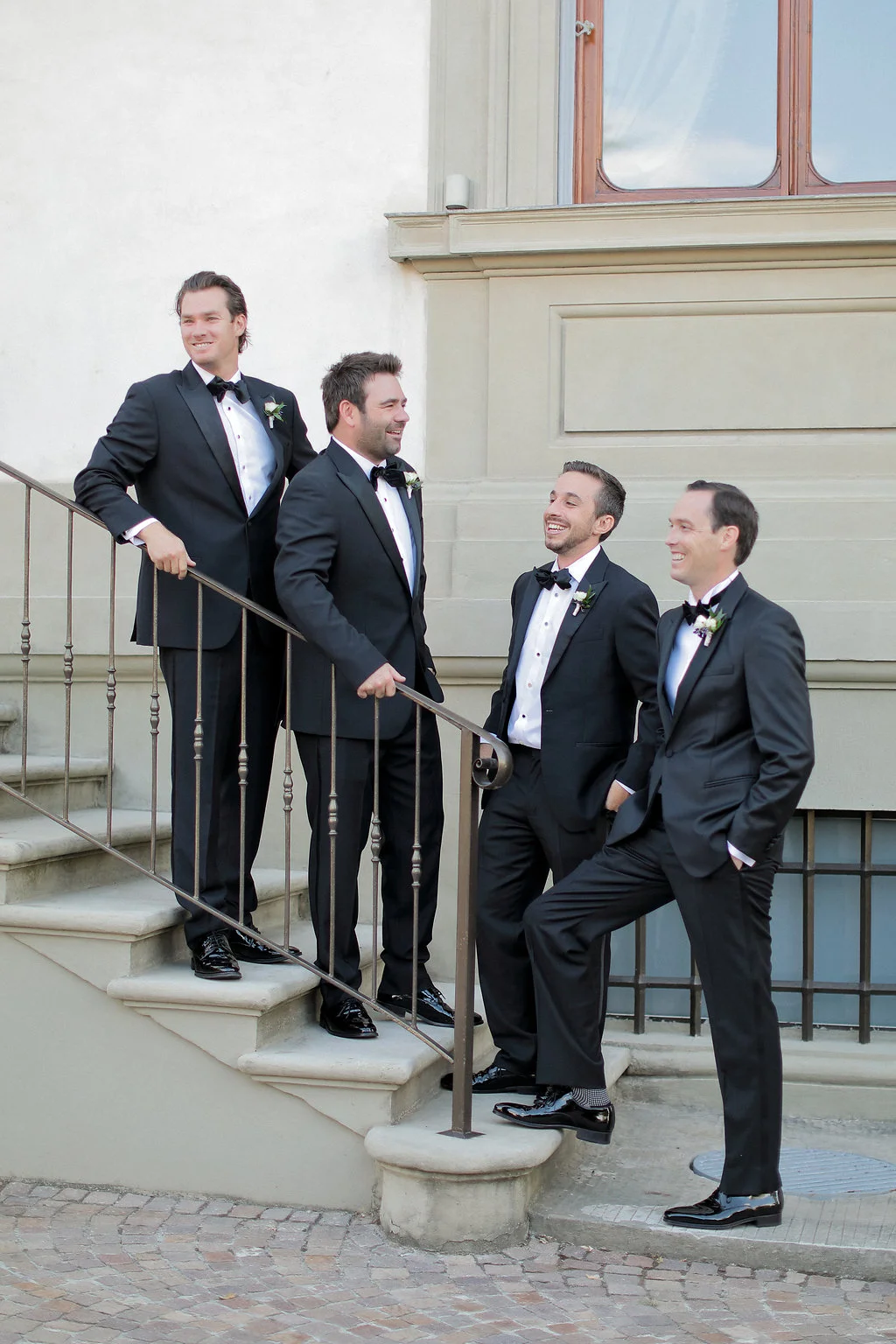 Michelle Garibay Events | Lara Emme Fotografie | Elegant Black, White and Gold Wedding | Villa Cora Florence Italy