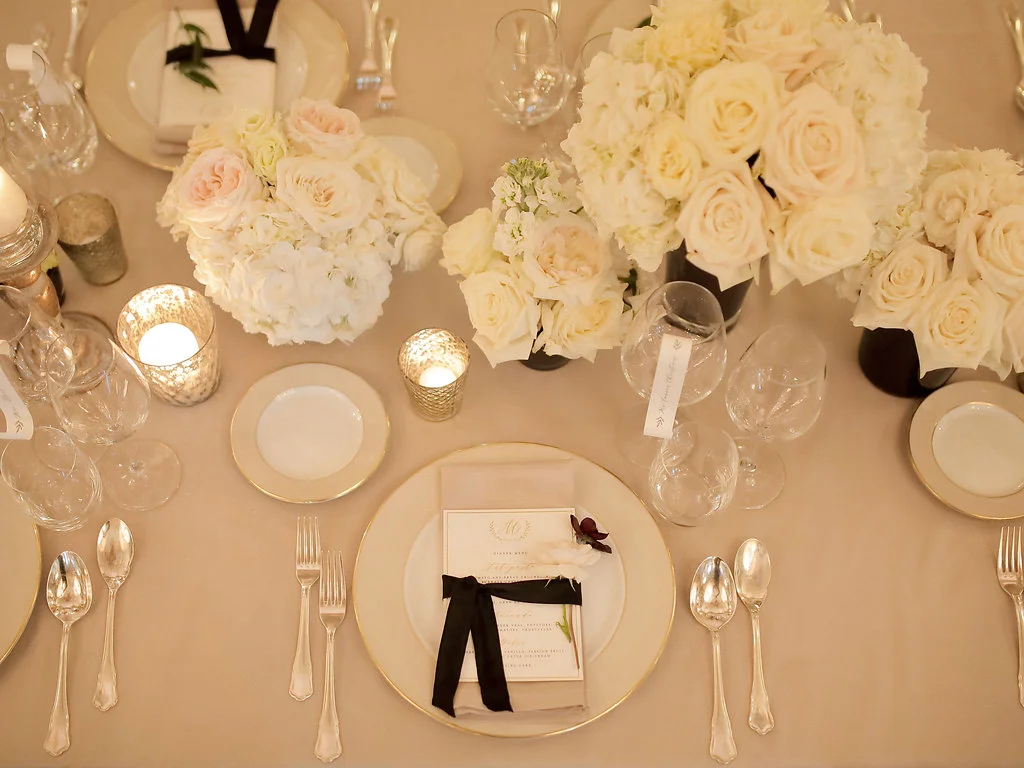 Michelle Garibay Events | Lara Emme Fotografie | Elegant Black, White and Gold Wedding | Villa Cora Florence Italy