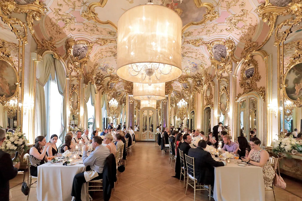 Michelle Garibay Events | Lara Emme Fotografie | Elegant Black, White and Gold Wedding | Villa Cora Florence Italy