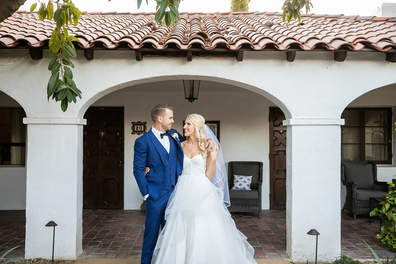 White and Rose Gold Ingleside Inn Palm Springs Wedding | Leah Marie Photography | Cara Goset of Michelle Garibay Events