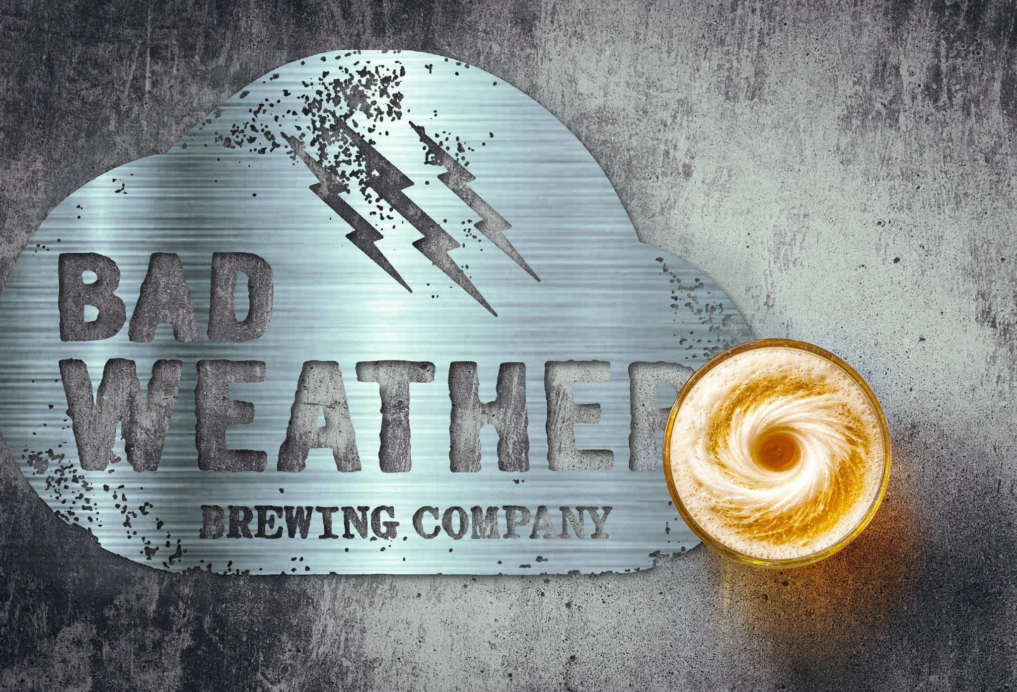 🚨WARNING🚨A brand new beer is storming its way to the taproom today and crowlers on Friday. 

'Rye of the Storm' Rye IPA is brewed with almost 20% rye in the grist. Aromas of pine resin, spiced bread, stone fruits, and fresh dank notes courtesy of S