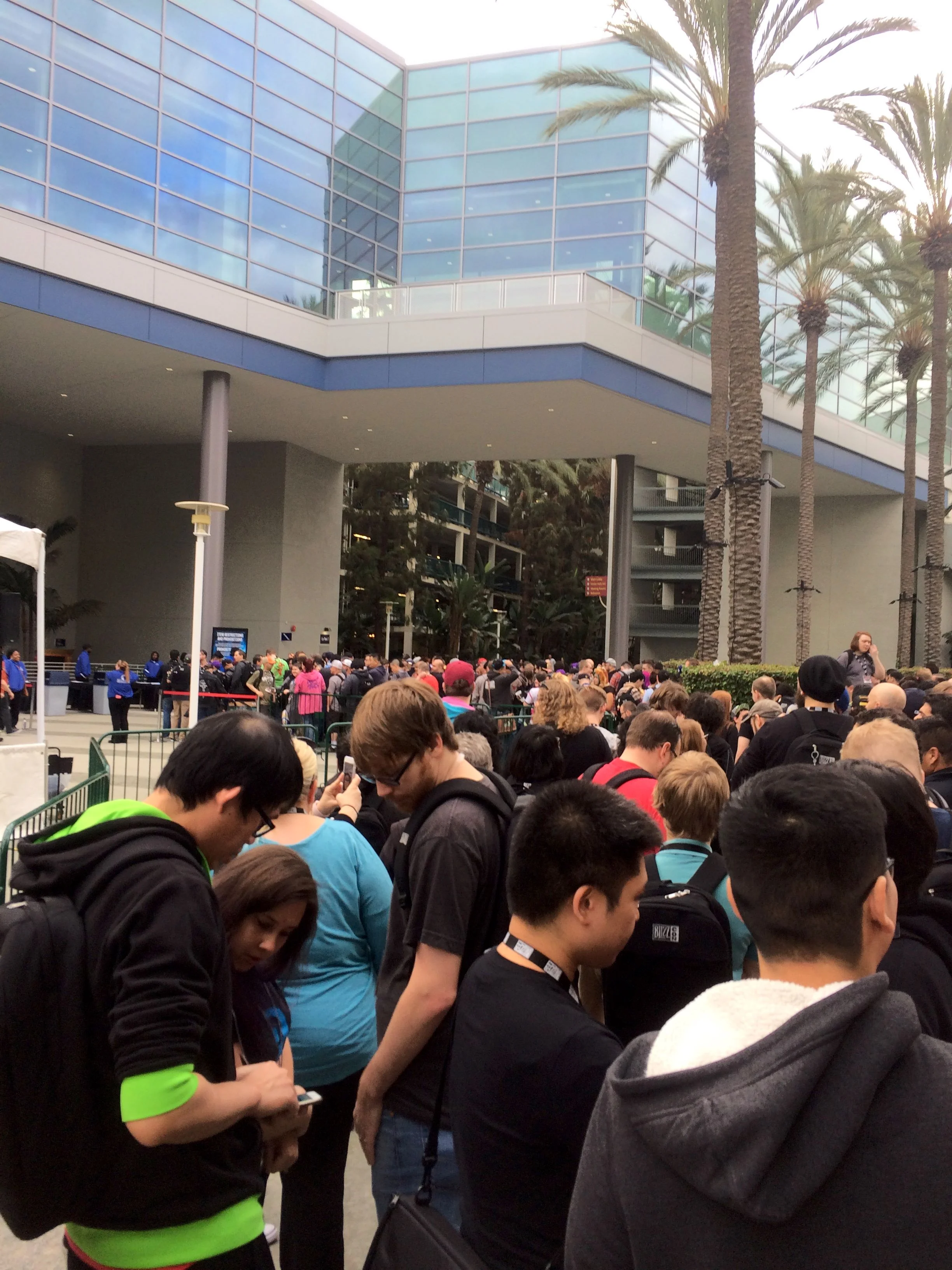 The line outside the North Hall at BlizzCon 2017.