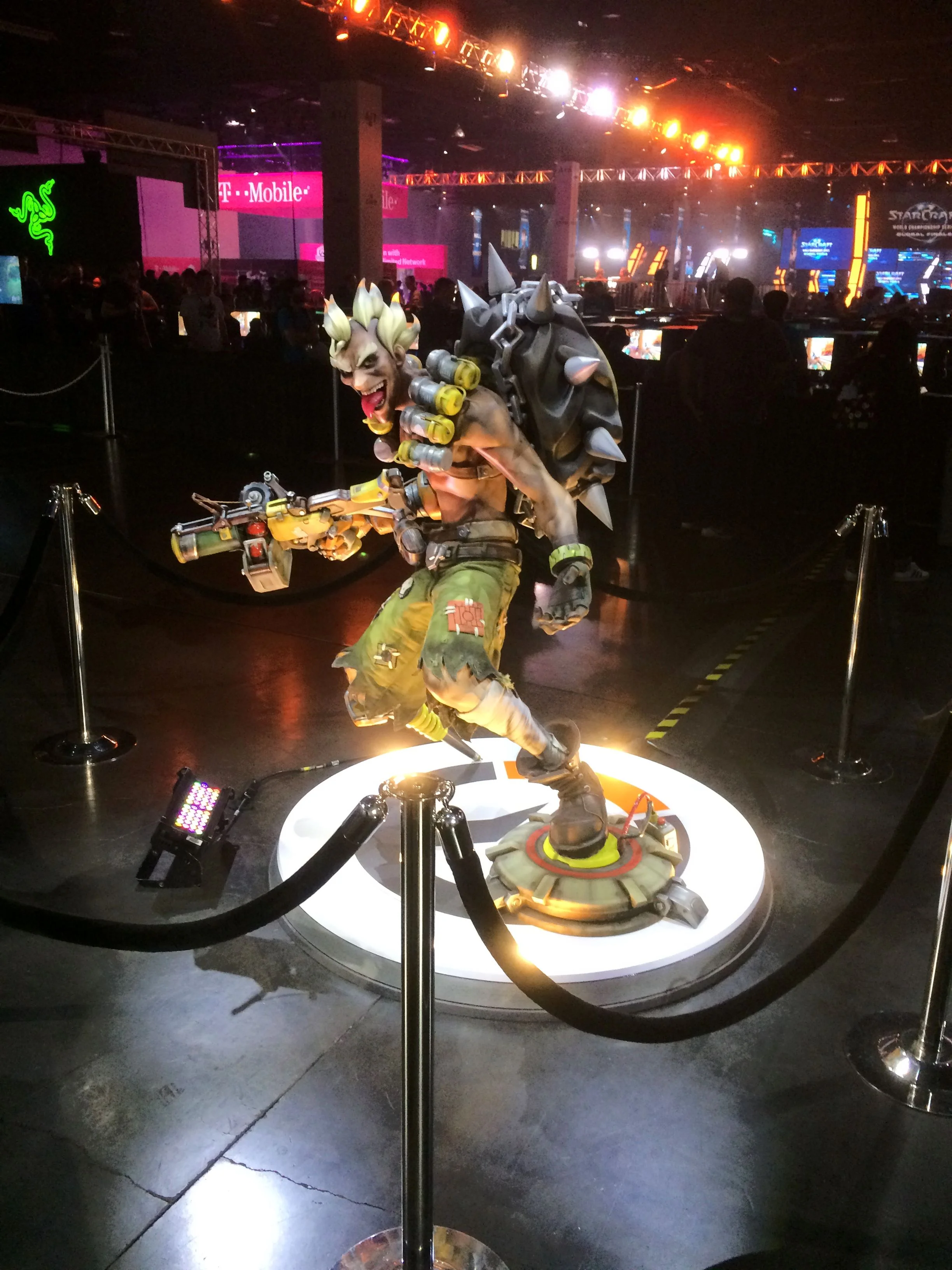 Overwatch statue at BlizzCon 2017.