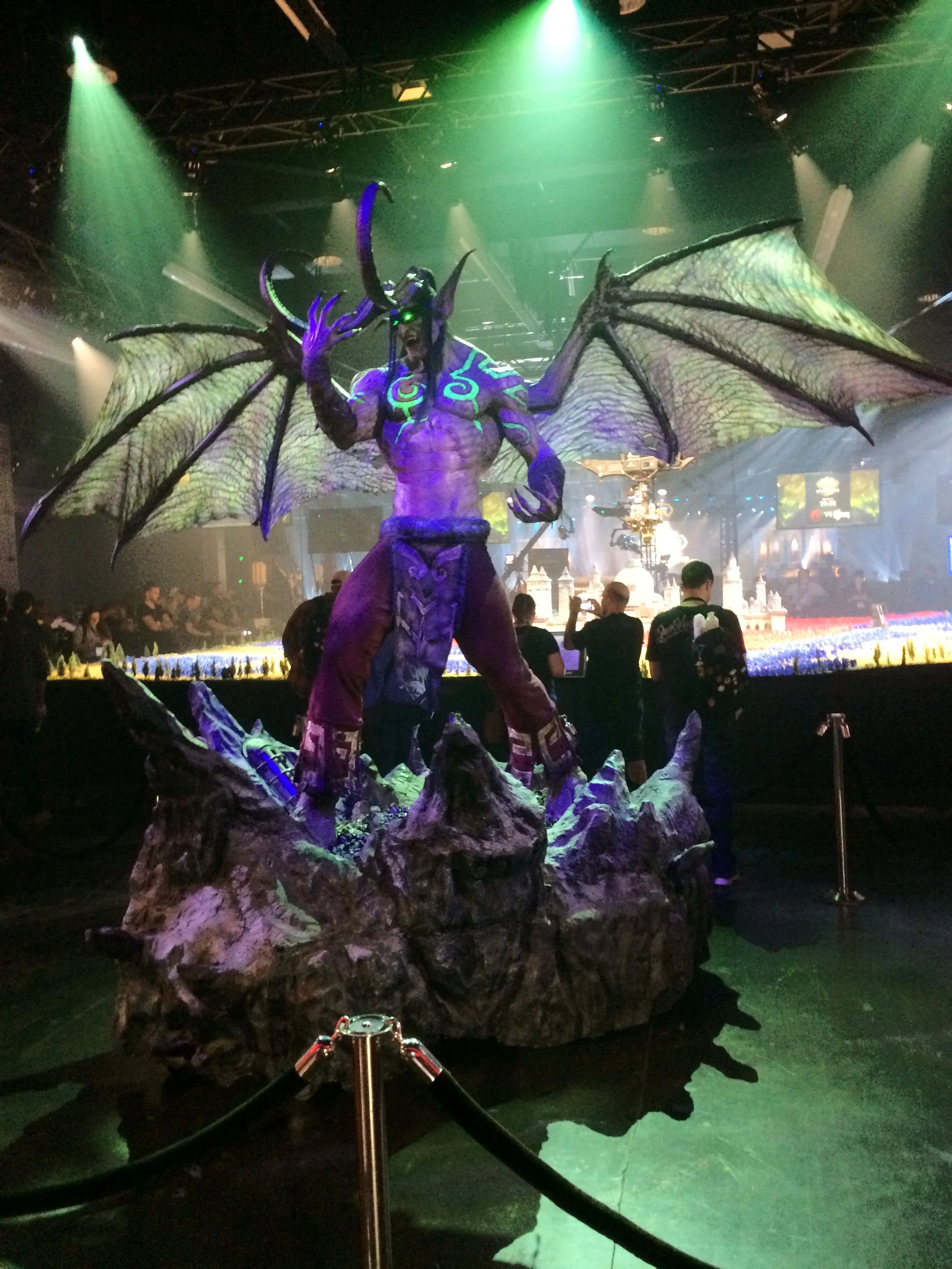 World of Warcraft statue at BlizzCon 2017.