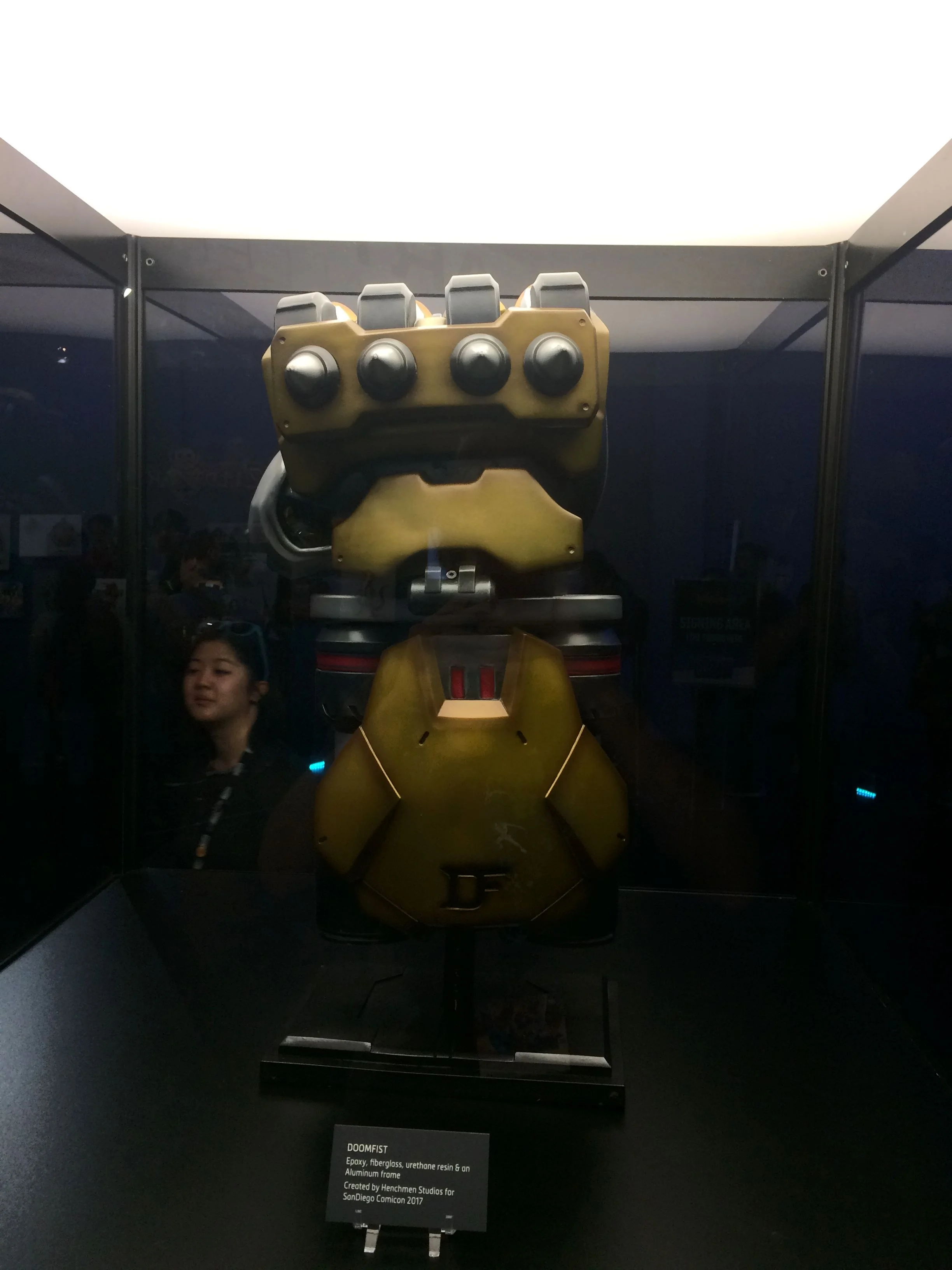 Doomfist replica from Overwatch at BlizzCon 2017.