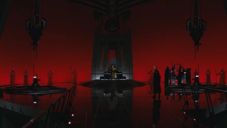Inside Snoke's chambers.