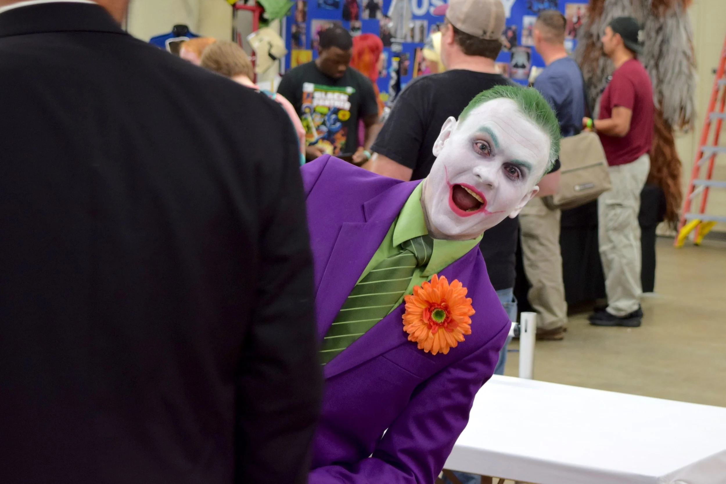 A Walk Around Wizard World Des Moines 2018 - With Cosplay & Convention Gallery Photography by Maia Parish