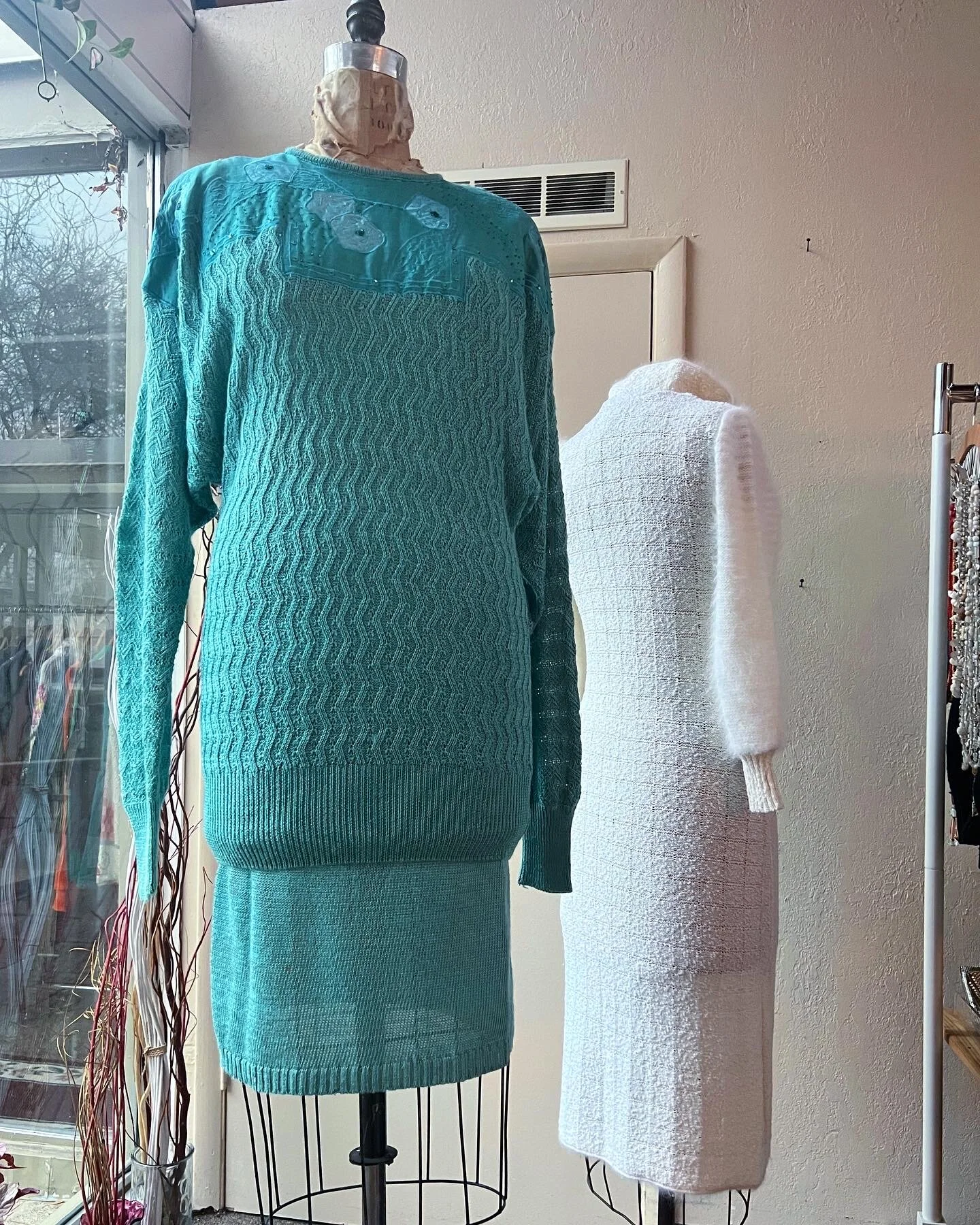 DAA972D6-72EF-4BB6-BE4B-2FFD6B8944E8