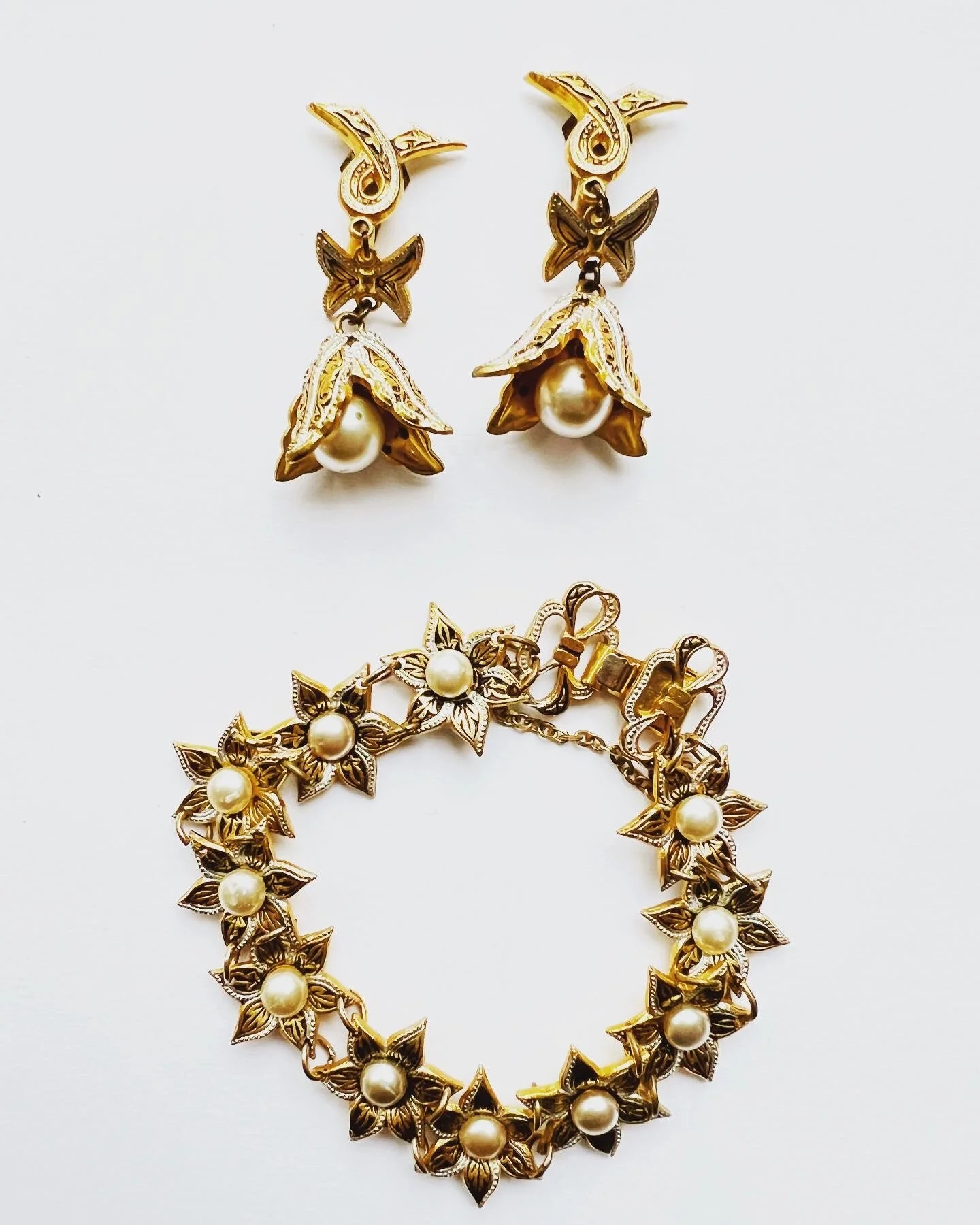 D91F3B7F-07BF-4DAE-B7E3-DA4AEF9F7A97