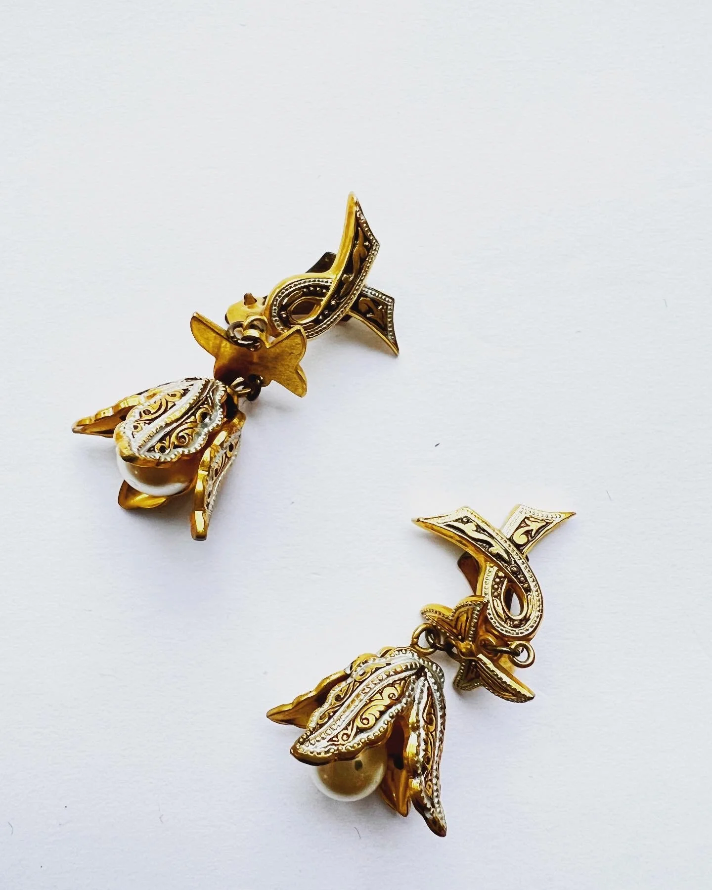 823606FB-5955-4566-8A45-F52CA6286D28