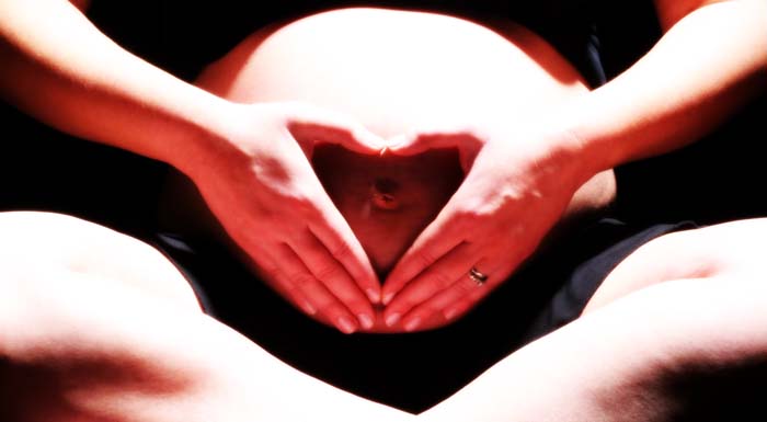 britt maternity photo1.jpg
