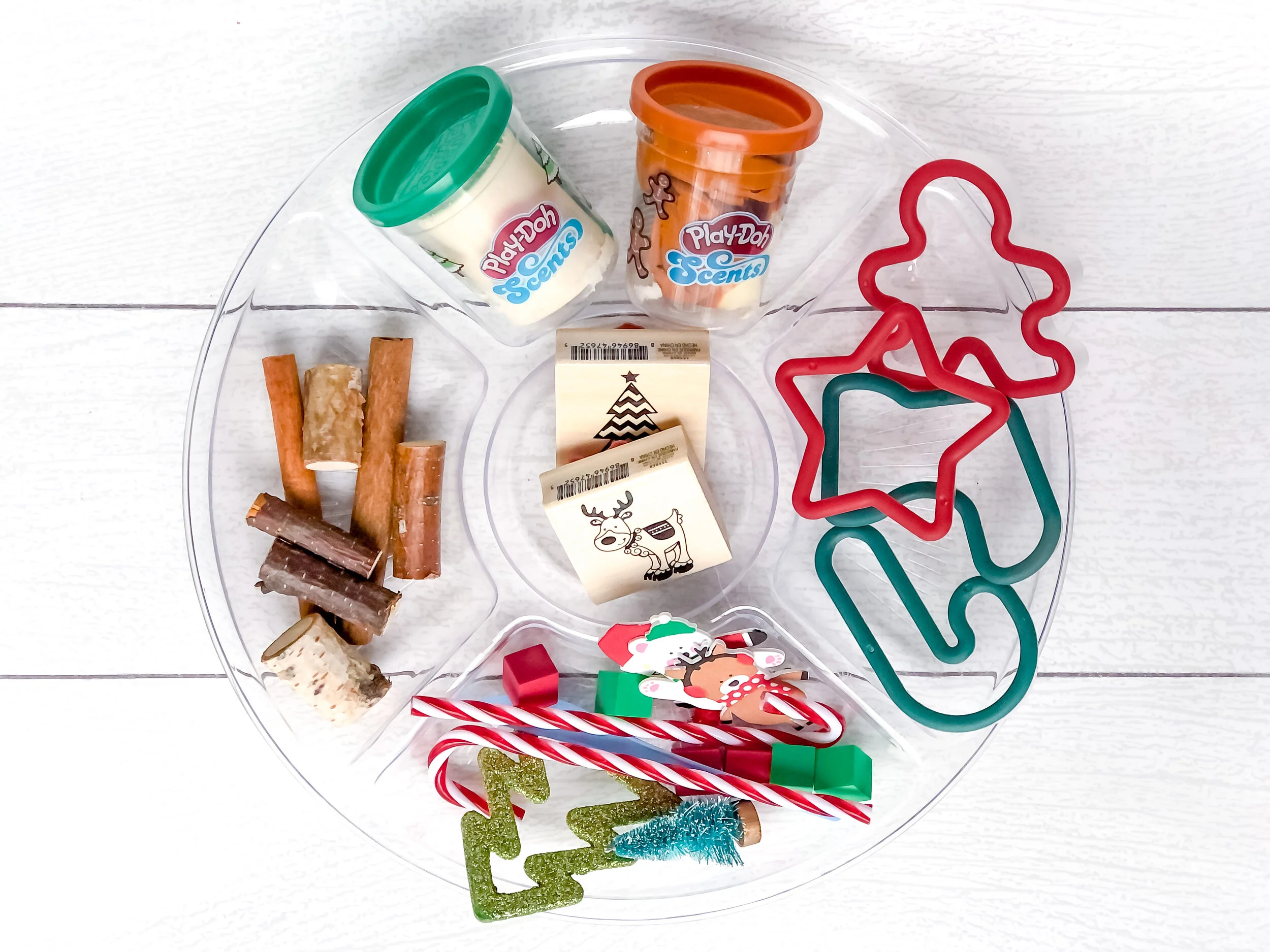 Spark Your Child's Imagination and Creativity With This Holiday-Inspired DIY Invitation to Play!