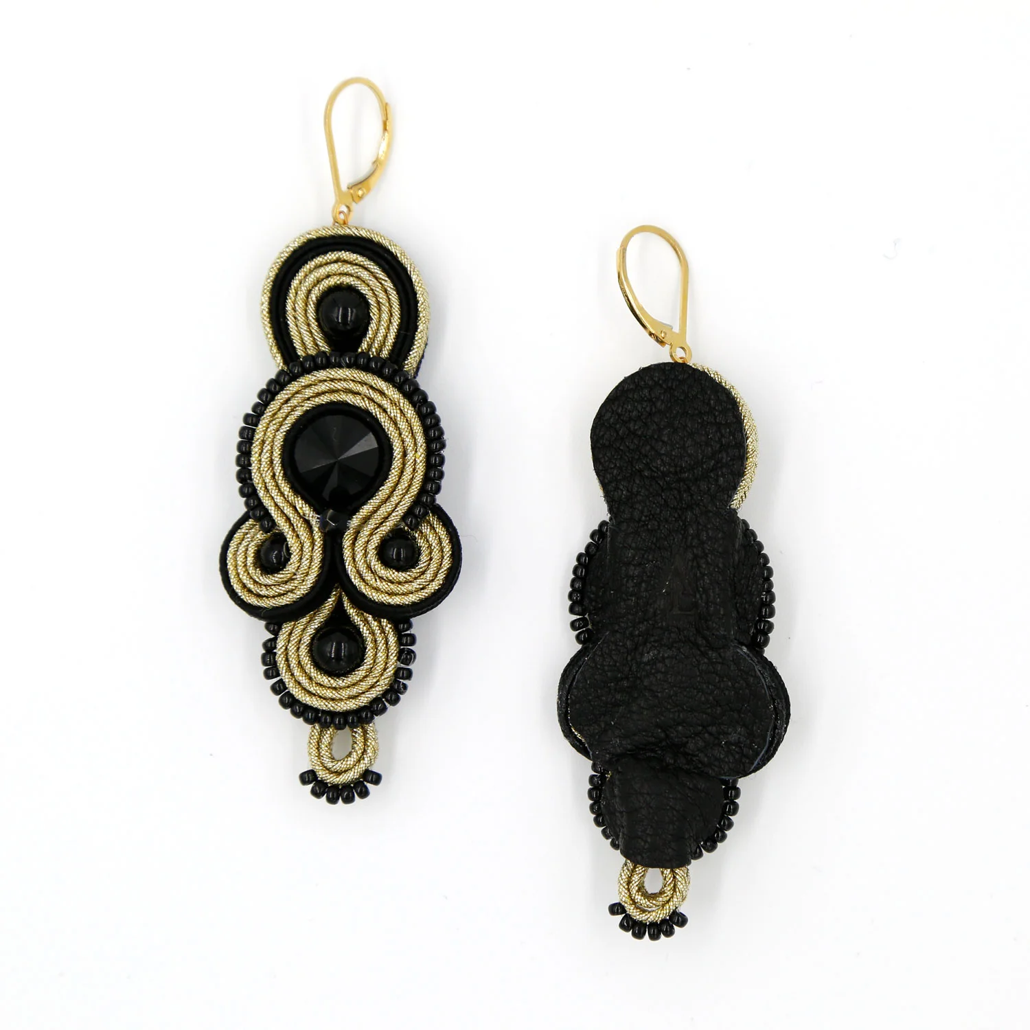 Anna-Livingston-Earrings-77.jpg