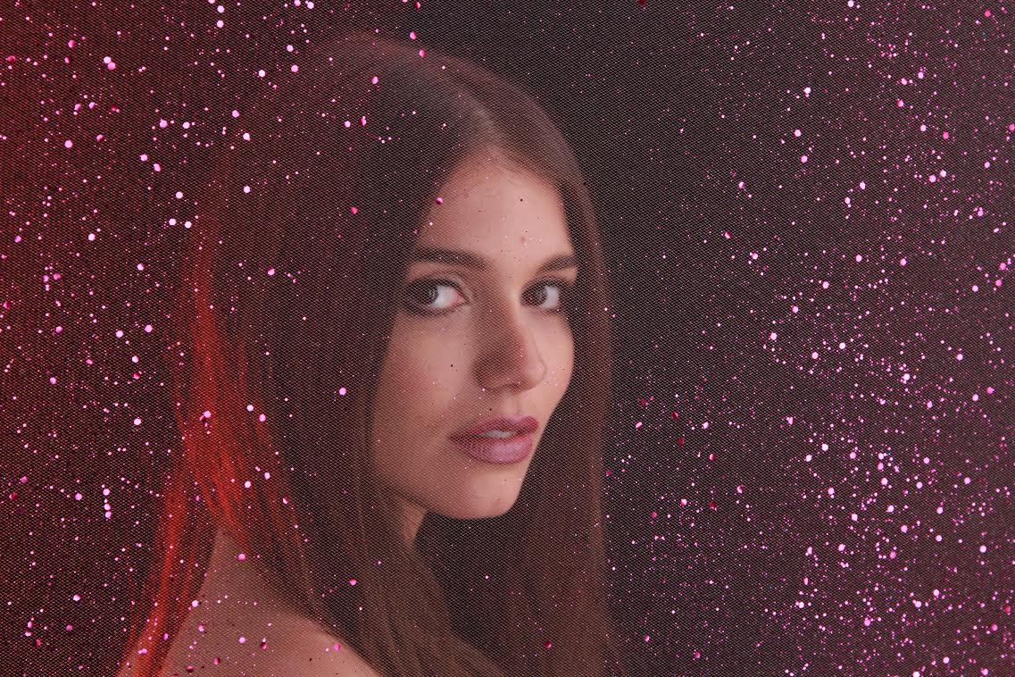 FLAVIA is an electronic pop artist based in Los Angeles. Her debut EP, Embers, mixes dark pop and futuristic R&B, exploring the borderland of yesterday's soul and tomorrow's electronica. 