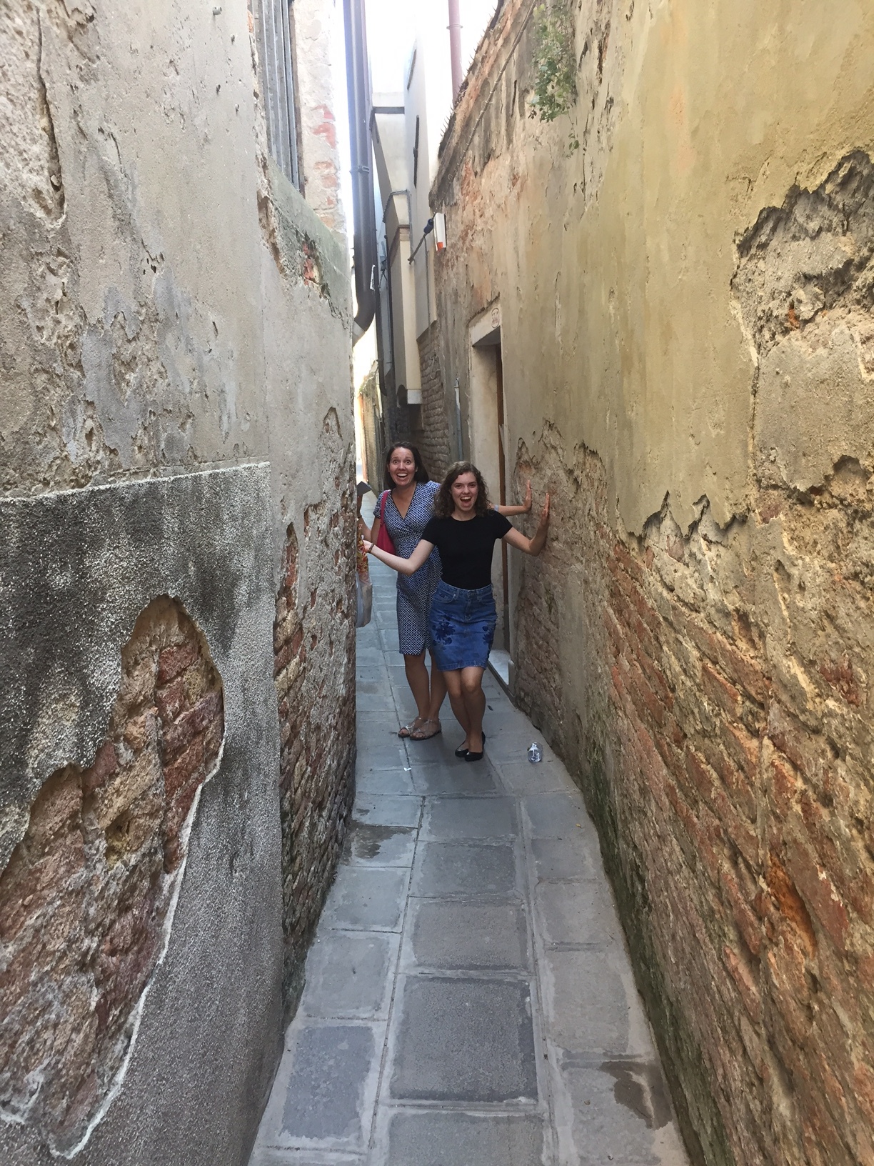 The narrow walkways of Venice Italy.