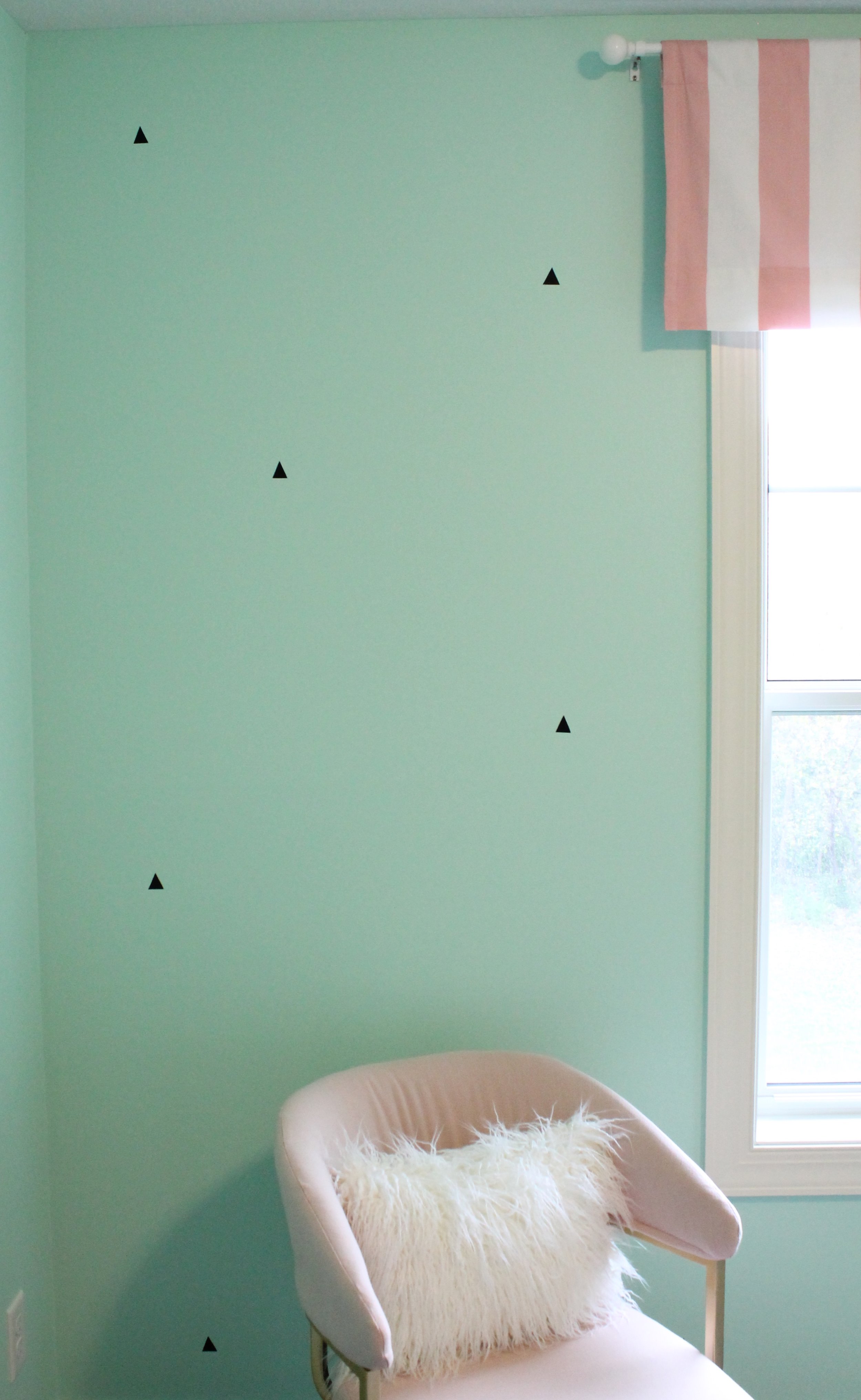 Ice Cream Bedroom Makeover with Mint Chocolate Chip Walls. Pink and Aqua Girls Room.