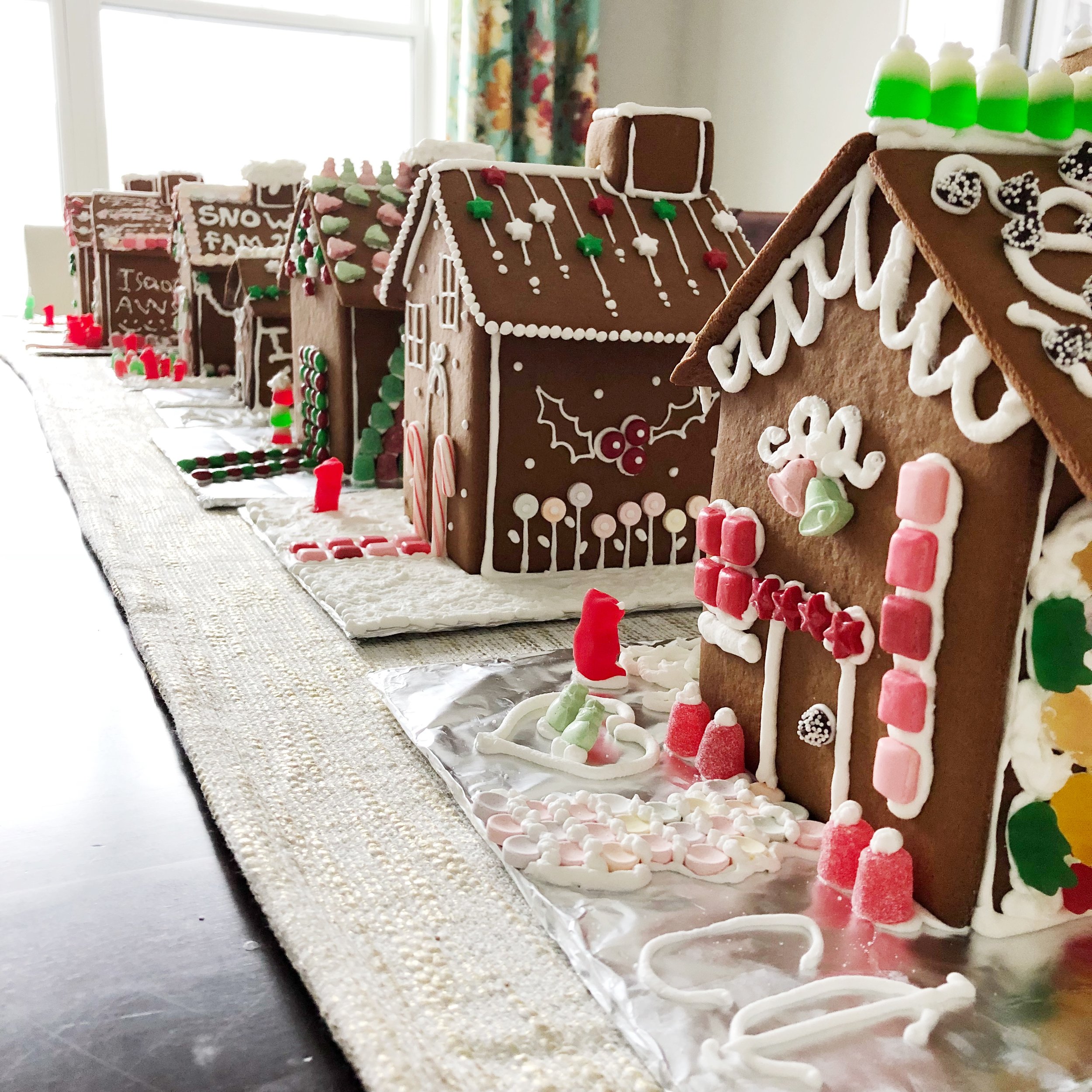 Making gingerbread houses from scratch. Free recipe and template.