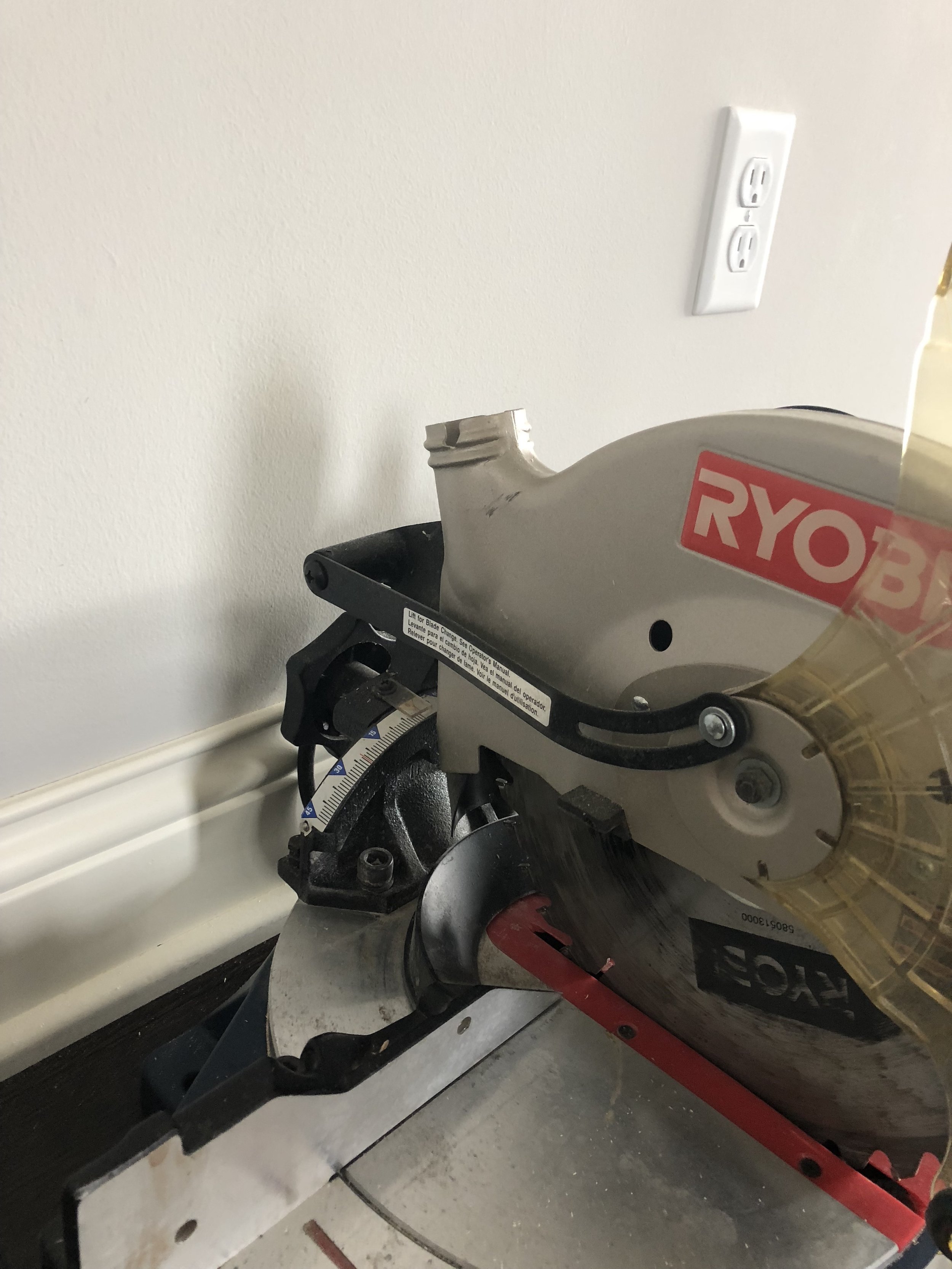 Miter saw missing bag