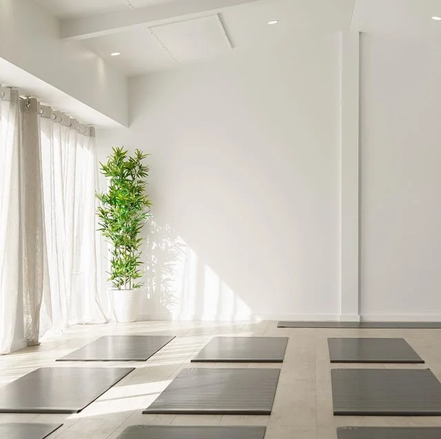 Come to escape and give yourself the gift of time with other like minded women. A very special 3 day retreat set in the mountains designed to nourish, heal and embody YOU.
Both Phoebe and Amanda are trying to help assist women on finding their Yin to