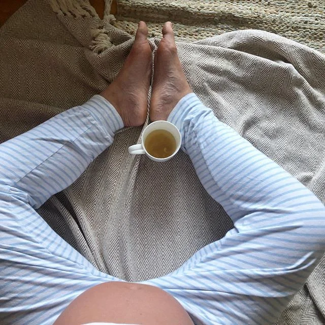 〰️A slow start to the mornings now. A quiet place to contemplate, a infused ginger and pregnancy tea, yin yoga and then some home Yoga or Pilates. Why ? Body is getting bigger, I&rsquo;m getting slower and more tired. So by listening, there is a need