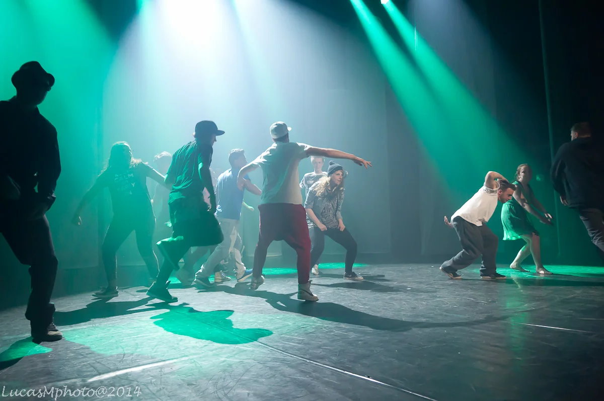 ellen_dance_watermerk-156-van-165_18038002891_o.jpg