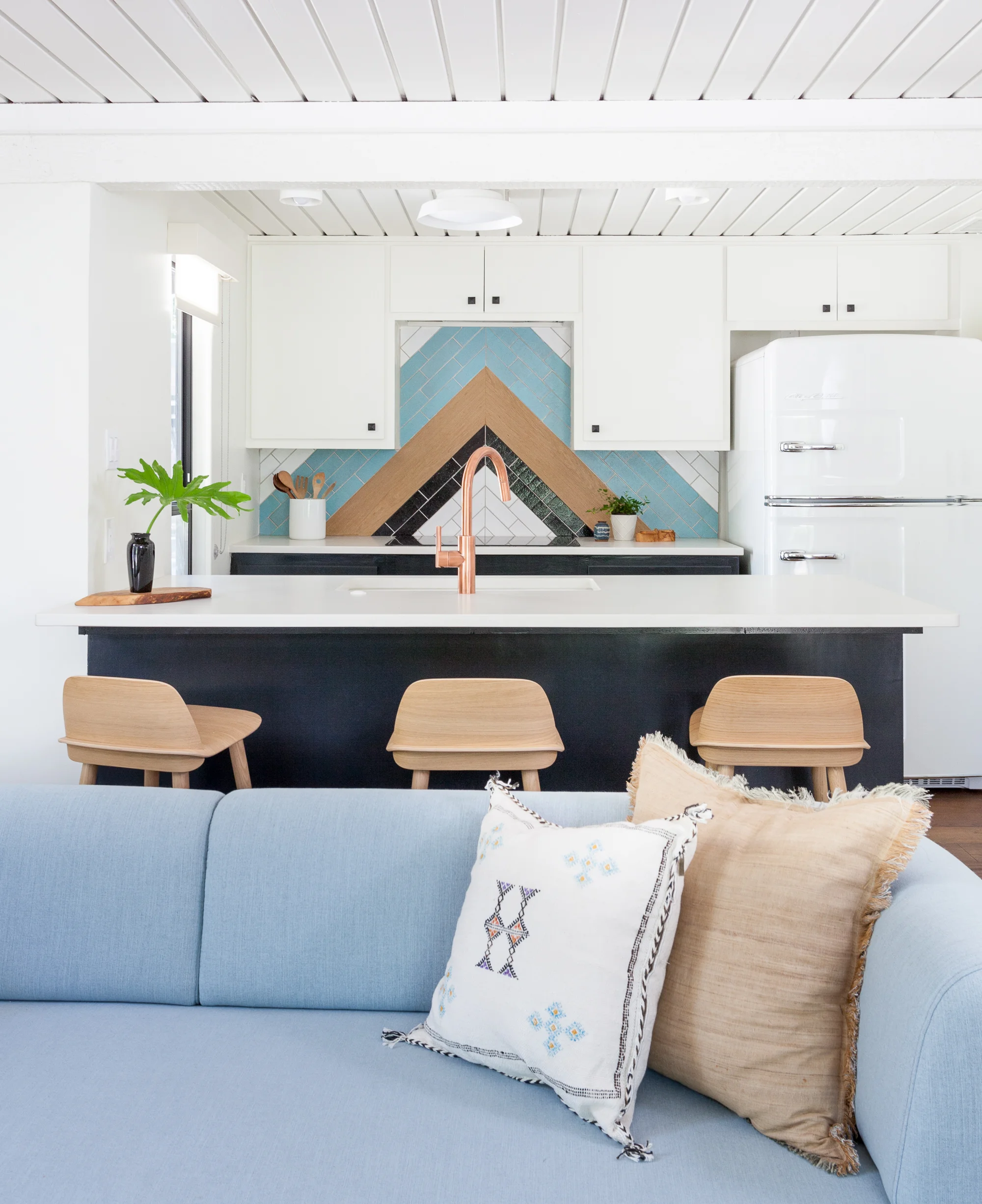ERIN WILLIAMSON | OKENA FIRECLAY CHEVRON KITCHEN BACKSPLASH