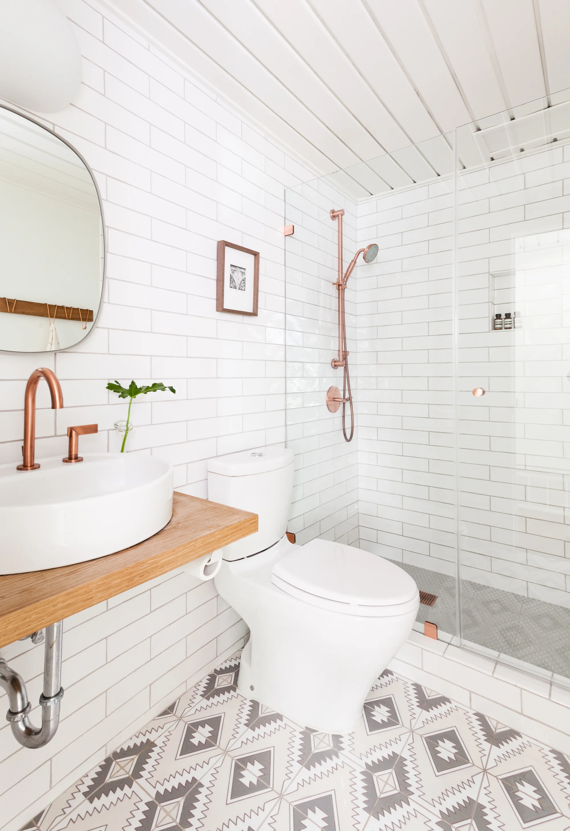 ERIN WILLIAMSON | OKENA BATHROOM RENOVATION FIRECLAY CAIRO TILE