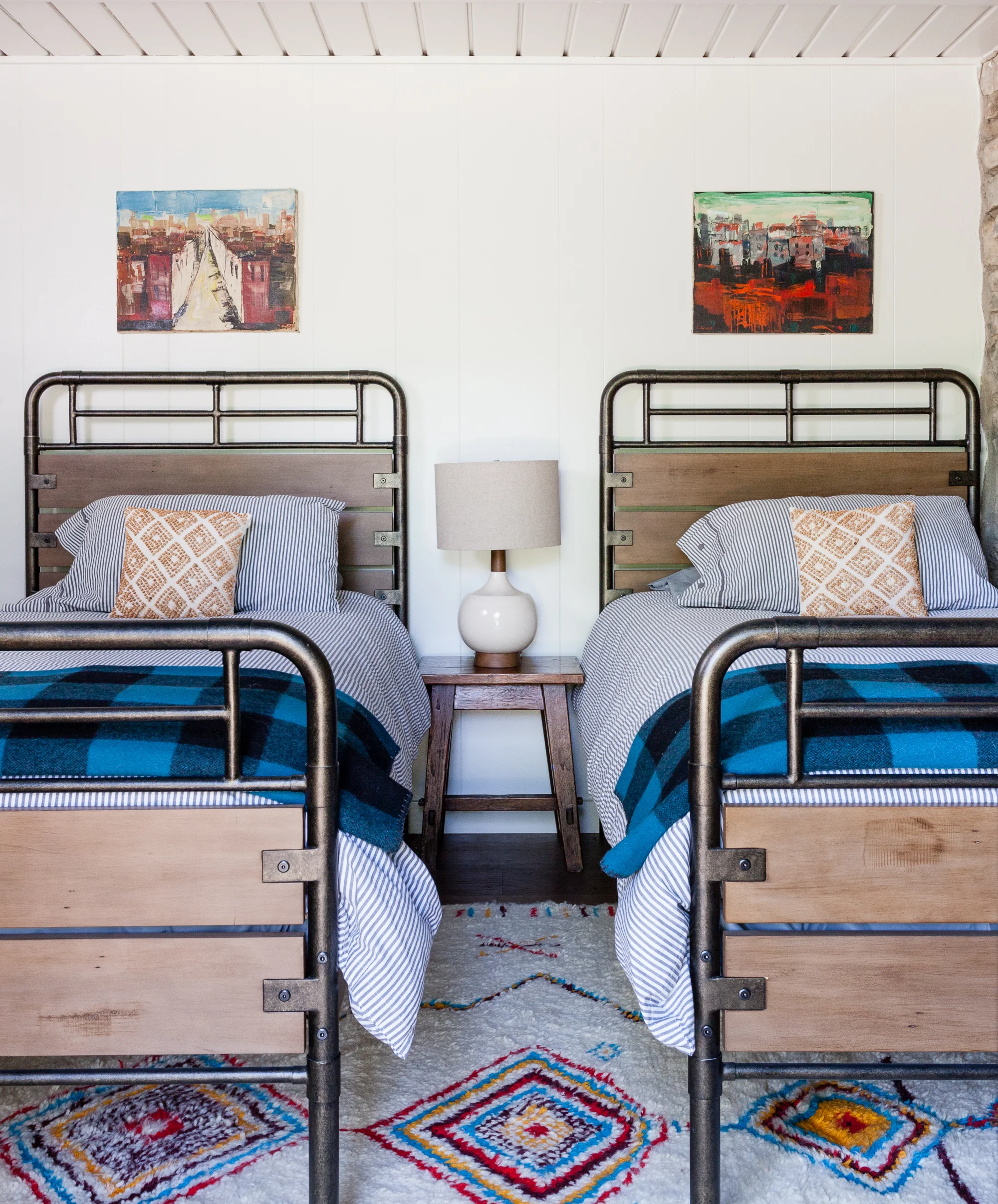 ERIN WILLIAMSON | OKENA TWIN BEDS KIDS ROOM MOROCCAN RUG