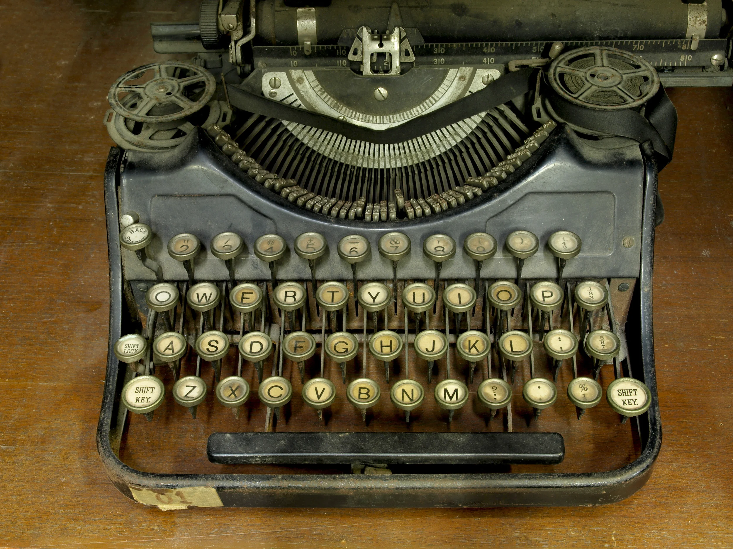 typewriter.jpg