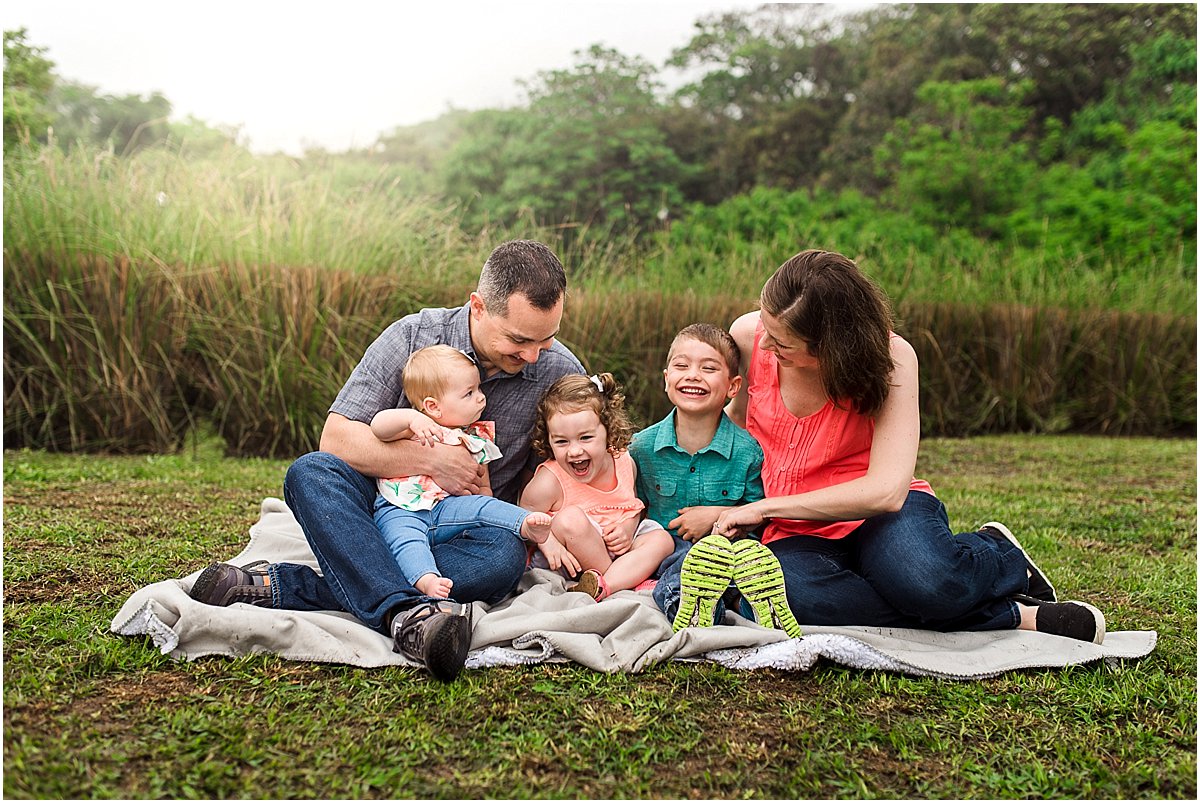 Family tickling and laughing | Orlando Family Photographer