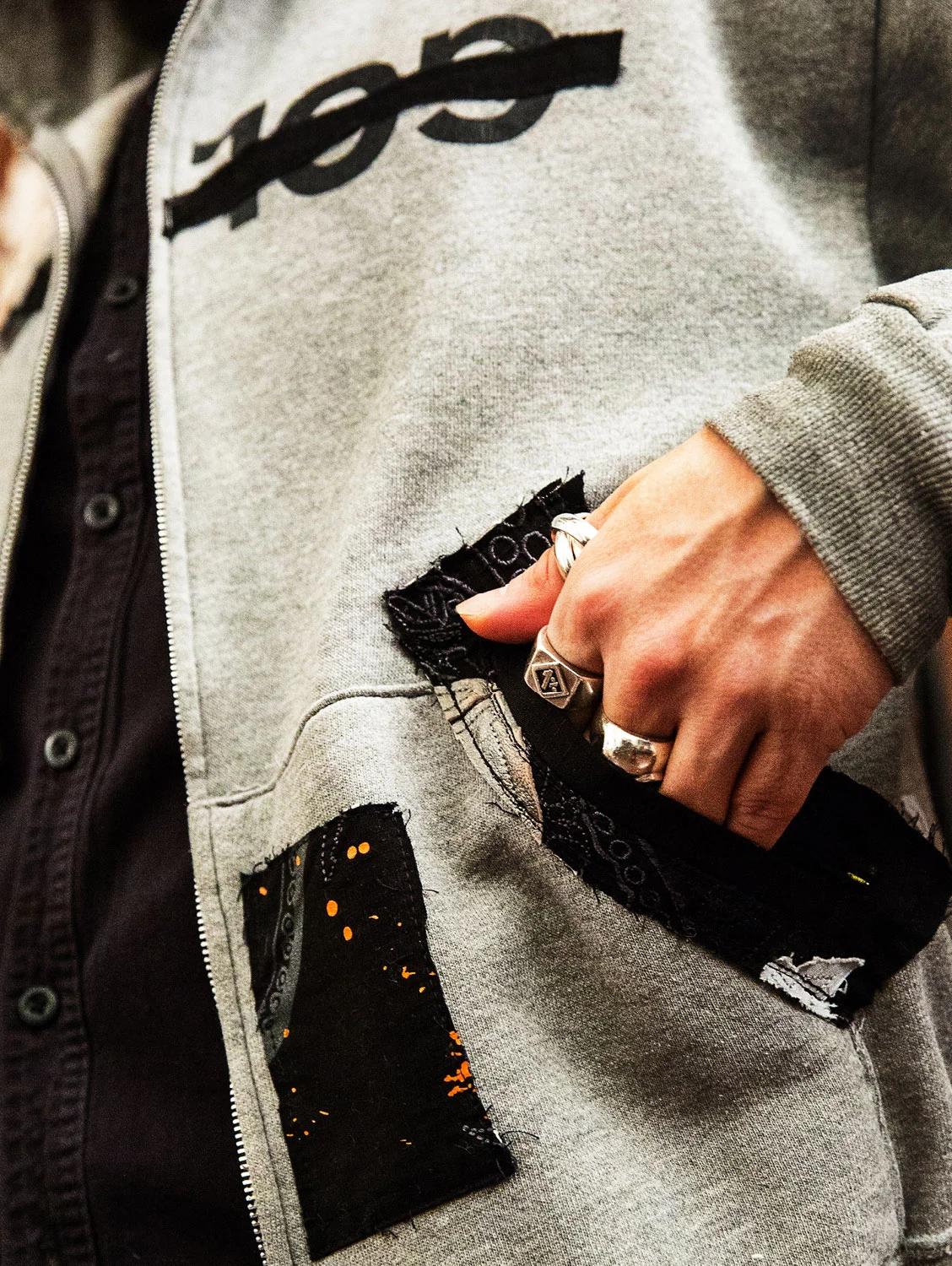 hoodie_06.jpg