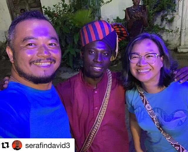 When you see this guy (Sunday), you know you are in the right spot. 
#Repost
Hanging out in Stone Town with our new rafiki. .
.
.
Stone Town, Zanzibar, Tanzania 🇹🇿 .
.
.
.
.
#travel #trip #outdoors #adventure #serafindavid3kenya2019 #ontheroad #znz