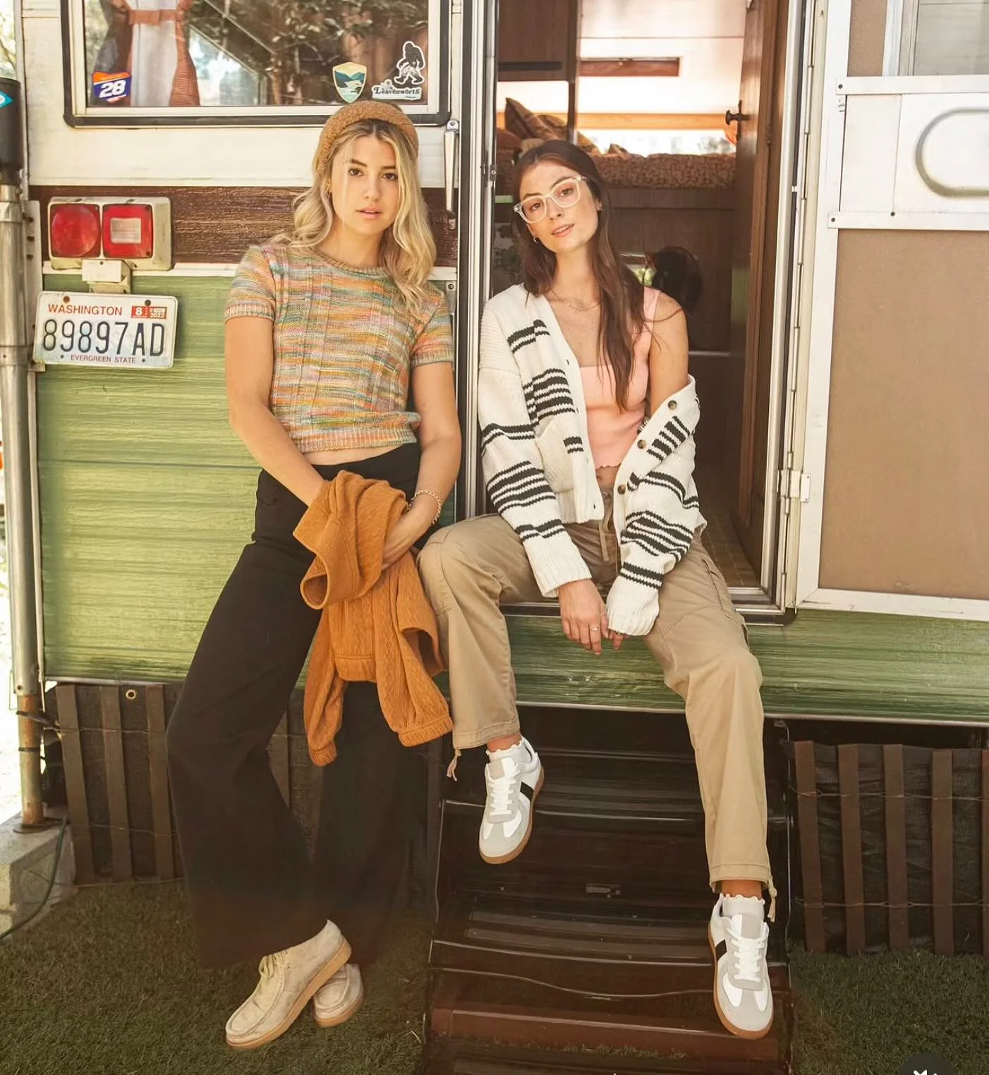 @unionbayofficial @cocotakemyfoto @jeancourtney1 @austinchernich @jacklyn.story #coolkids #hairstylist #makeupartist #hairandmakeup @heffnermanagement