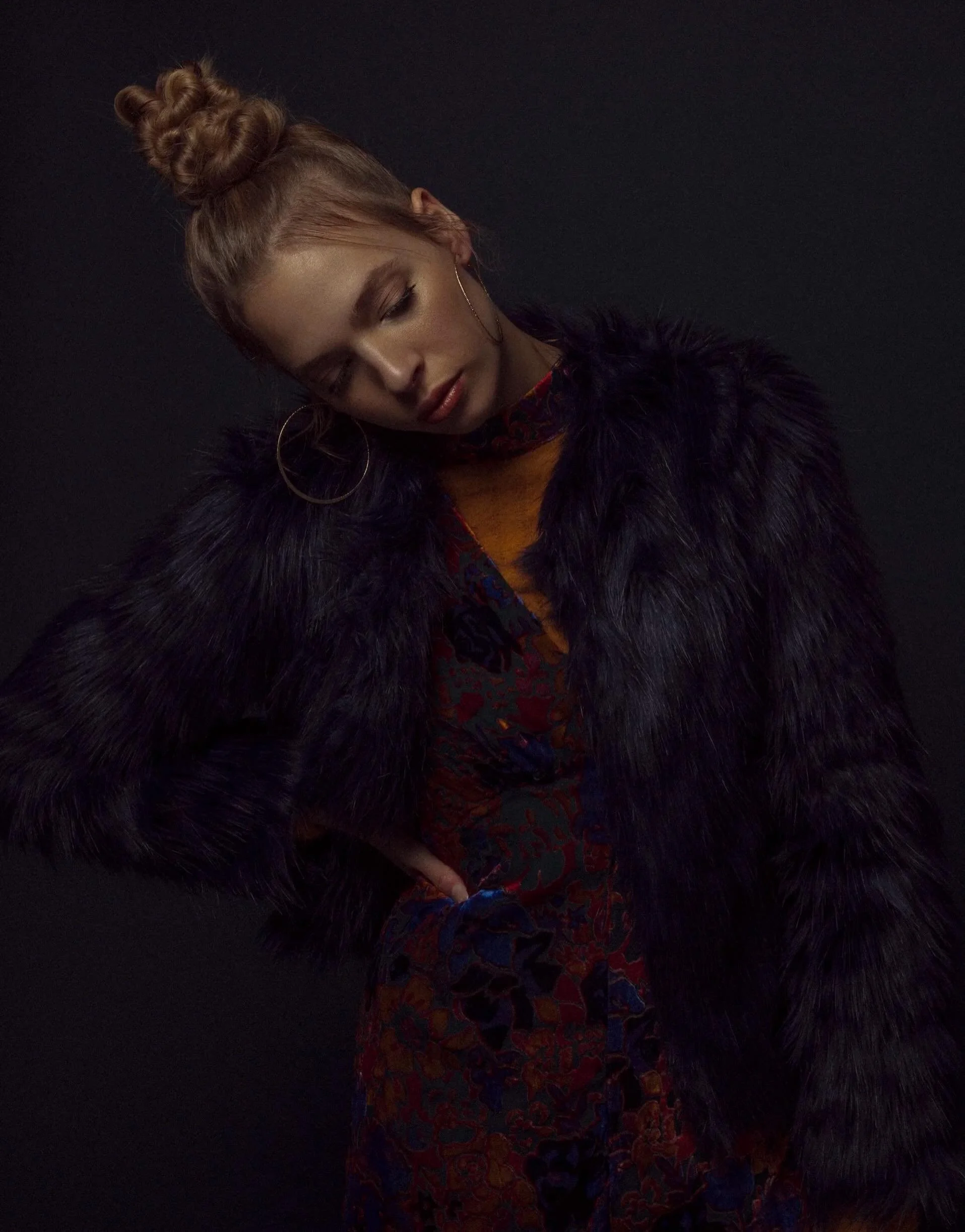 #beauty from the #archives @manuelainsixiengmay @gretchenbellstyle #glowyskin #seattlemakeupartist #makeupartist