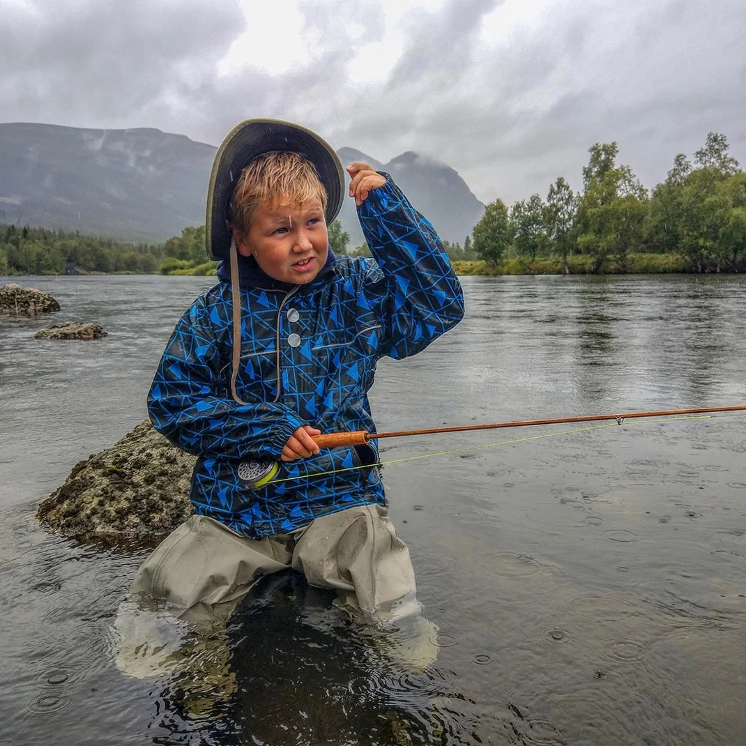 fredrik_outdoors_with_tb (1).jpg