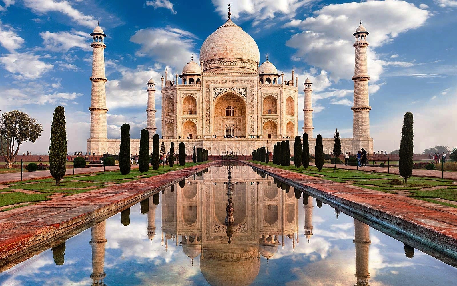  Taj Mahal
