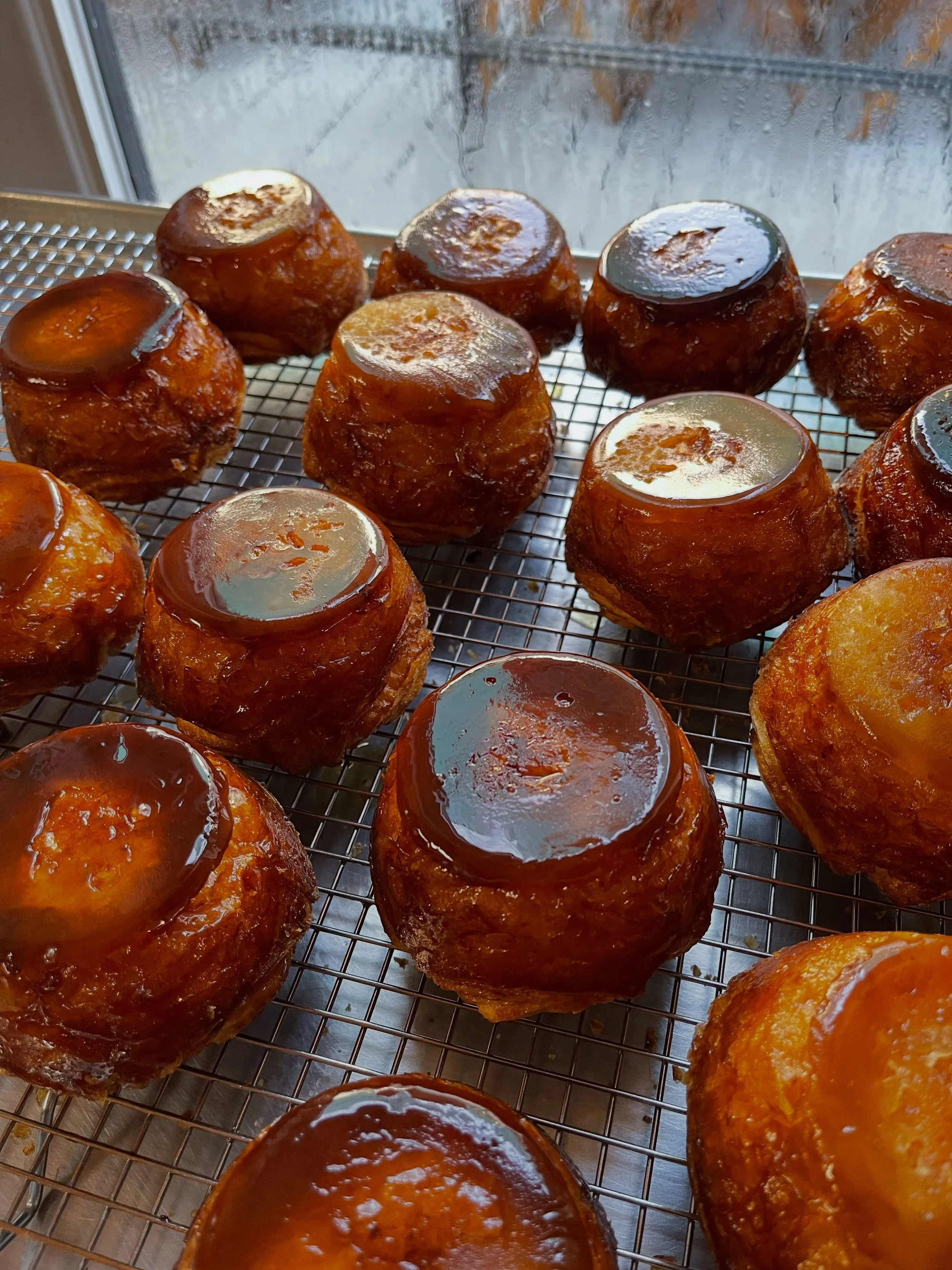 Here&rsquo;s our menu for this weekend :
-strawberry cheesecake drizzle graham crumb brioche donut
-strawberry rhubarb galettes
- peach candied ginger tea scones
-financier meyer lemon
-key lime pies- slice
-strawberry buttermilk pies- slice
-coconut