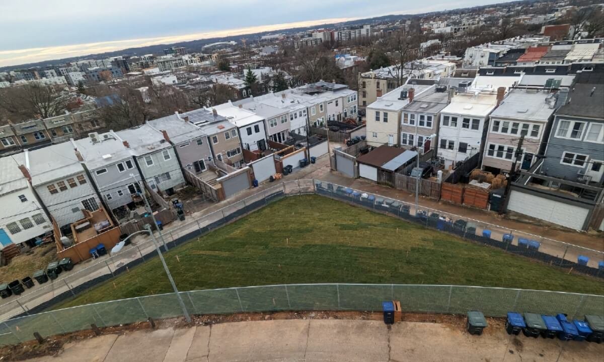  Photo of alley lot as of January 2023 and site of potential Trinidad Alley Park. 