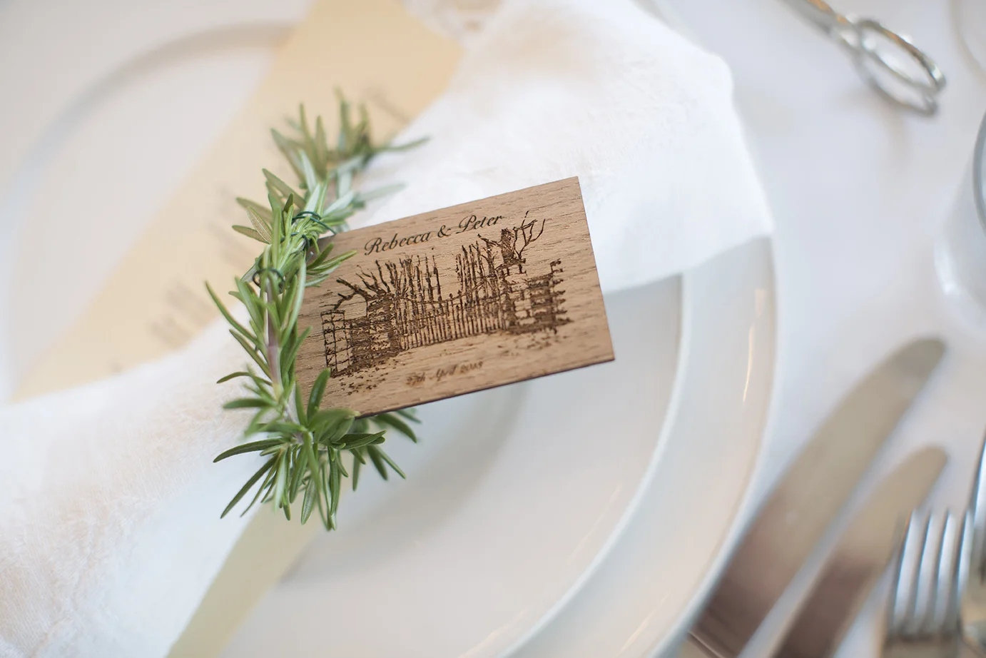 Rebecca & Peter 2013, Wooden Card deisgn bomboniere
