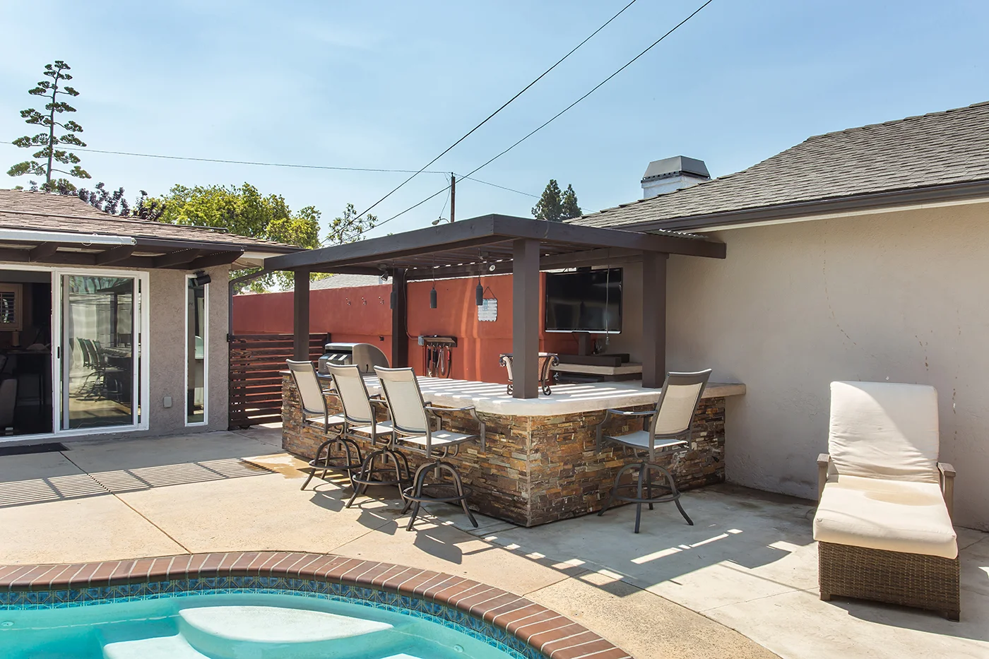 CAM20447_edited_MLS size.JPG