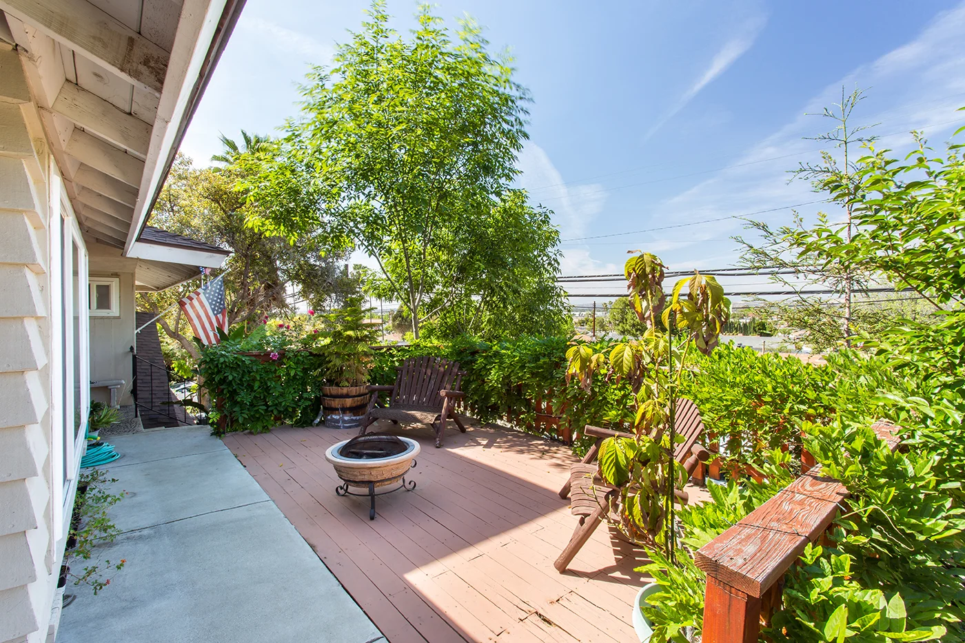 CAM21610_edited_MLS size.JPG