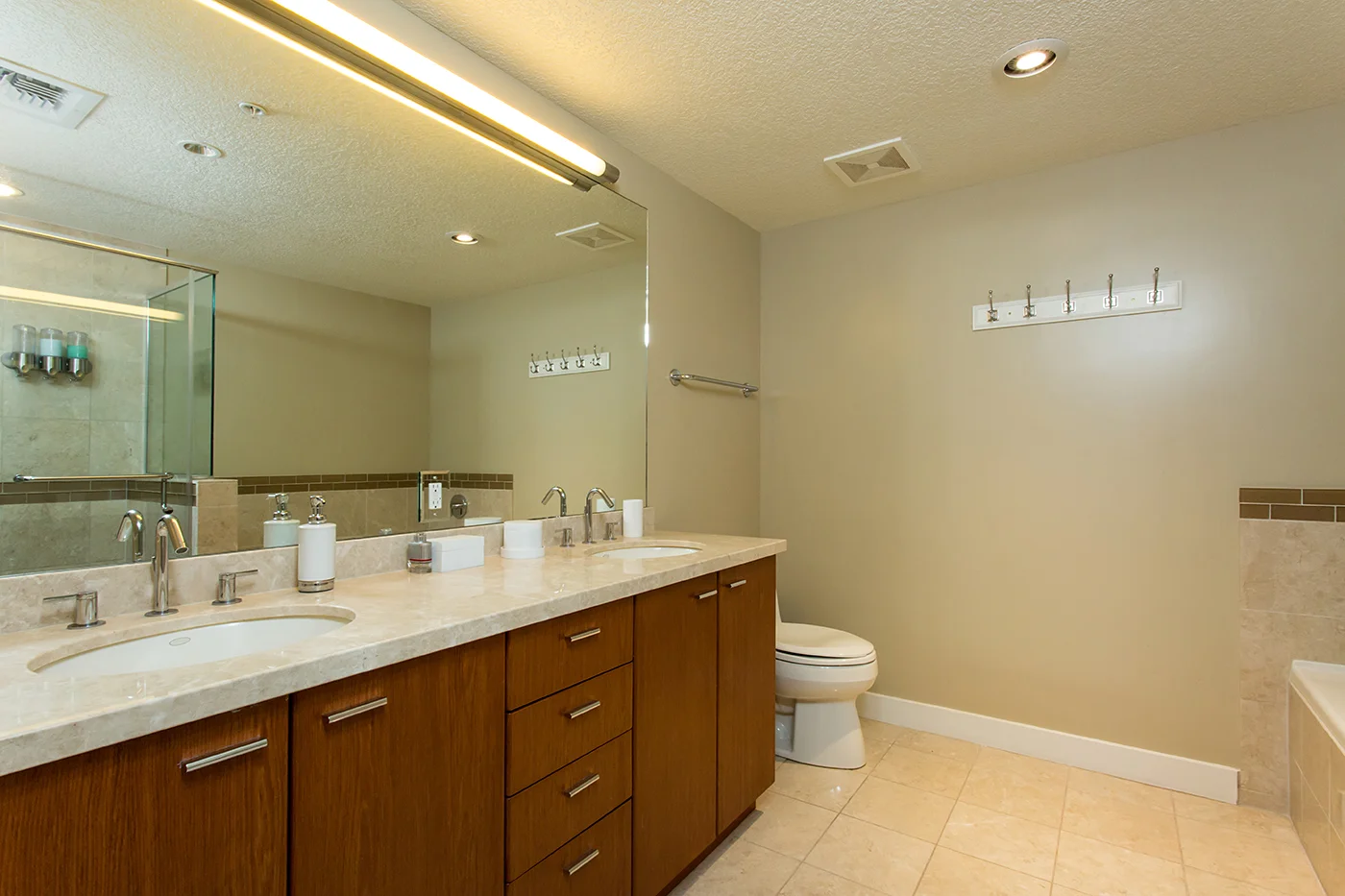 CAM20399_edited_MLS size.JPG