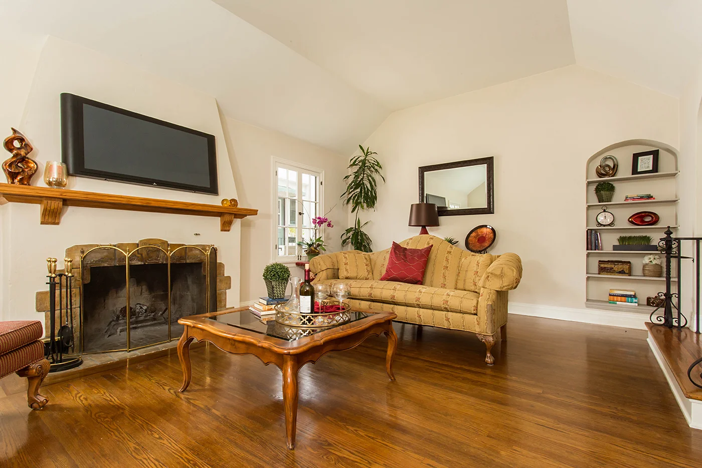 CAM21002_edited_MLS size.JPG