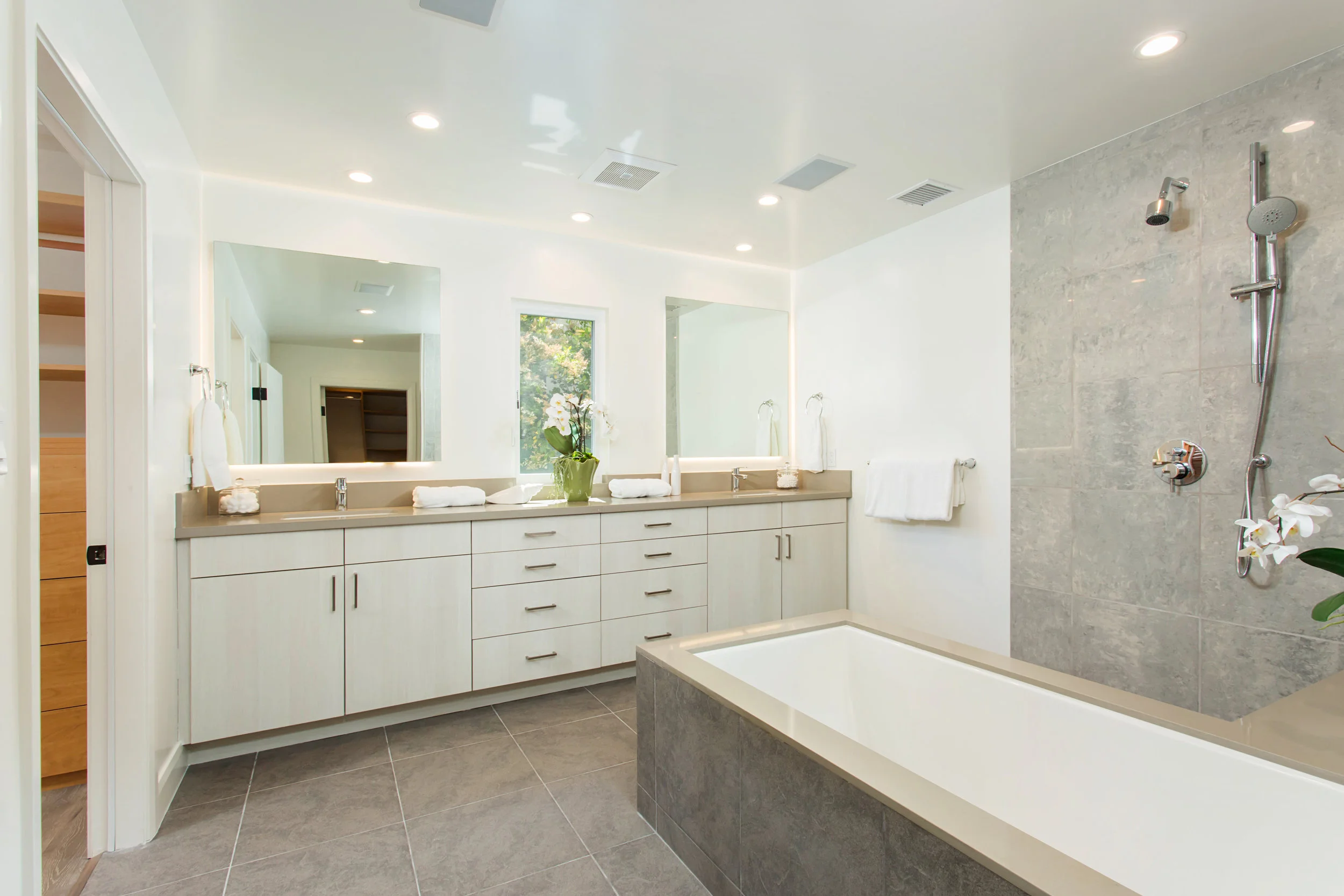 CAM25187_edited_web size.JPG