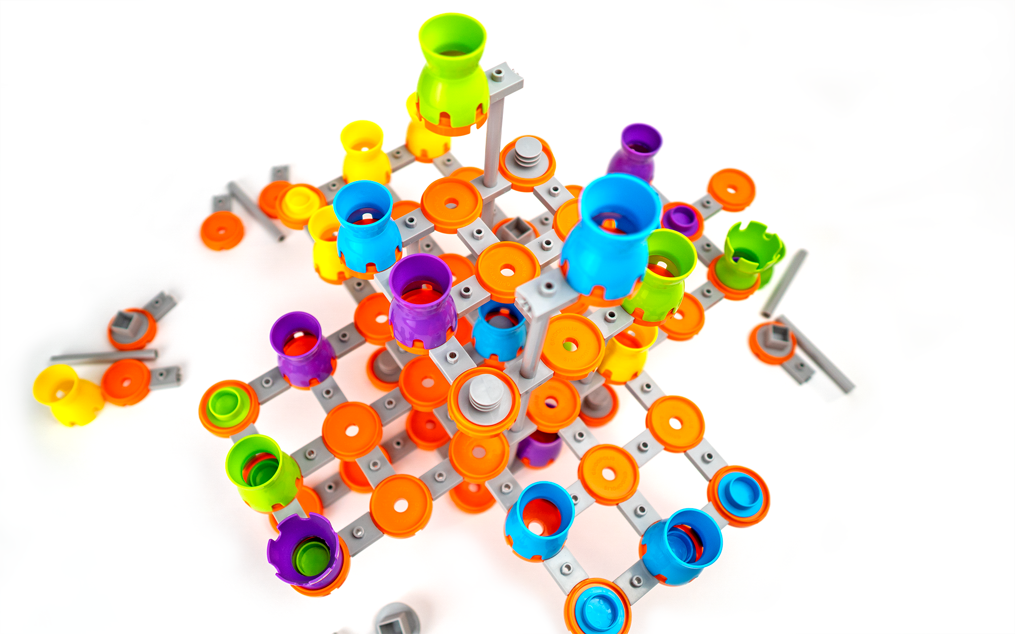With Gridopolis, build and play in 3D like never before!