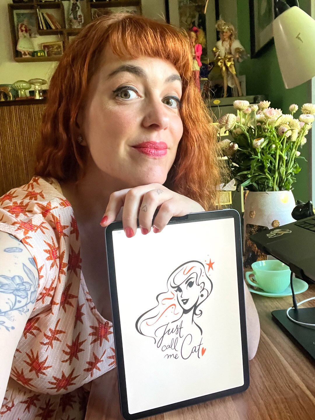 There she goes! 💫 Logo / avatar V.3 and she feels so right for who I&rsquo;m becoming as an artist, which is inherently tied to the way I navigate the world everyday&hellip; with a good dose of curiosity and a penchant for whimsy!

I&rsquo;ve always